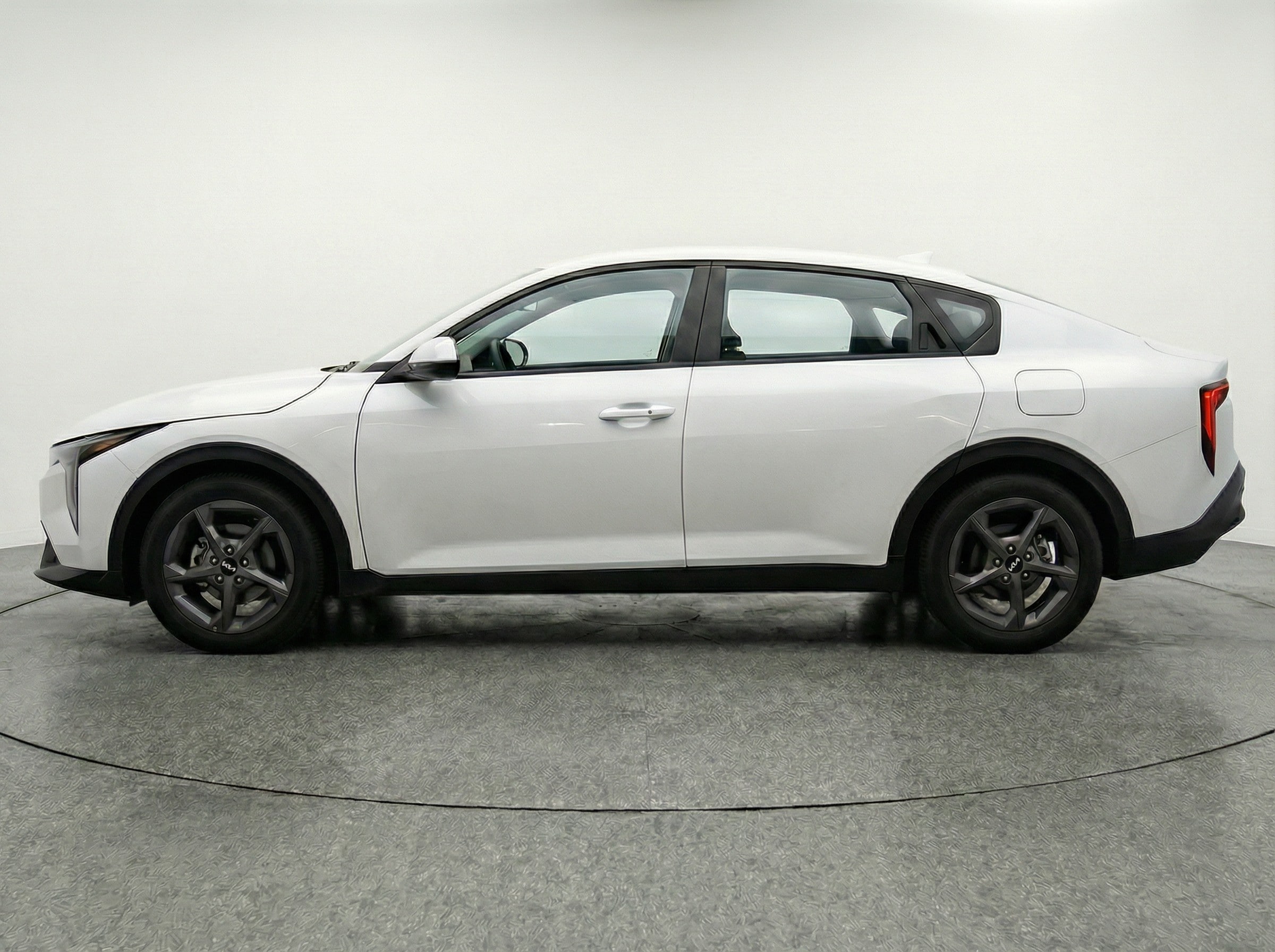 Thumbnail: 2025 Kia K4 - 4