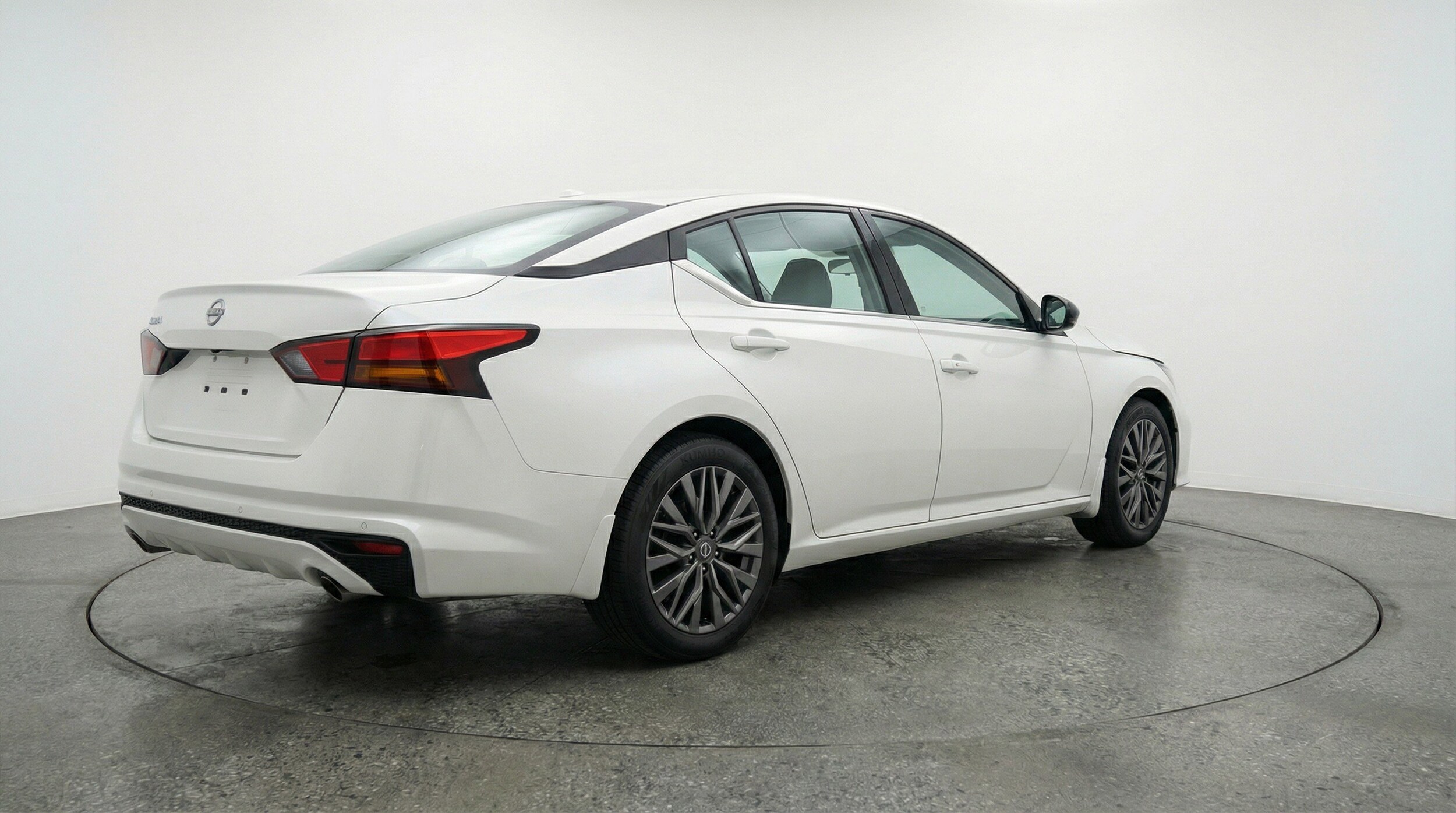 Thumbnail: 2025 Nissan Altima - 9