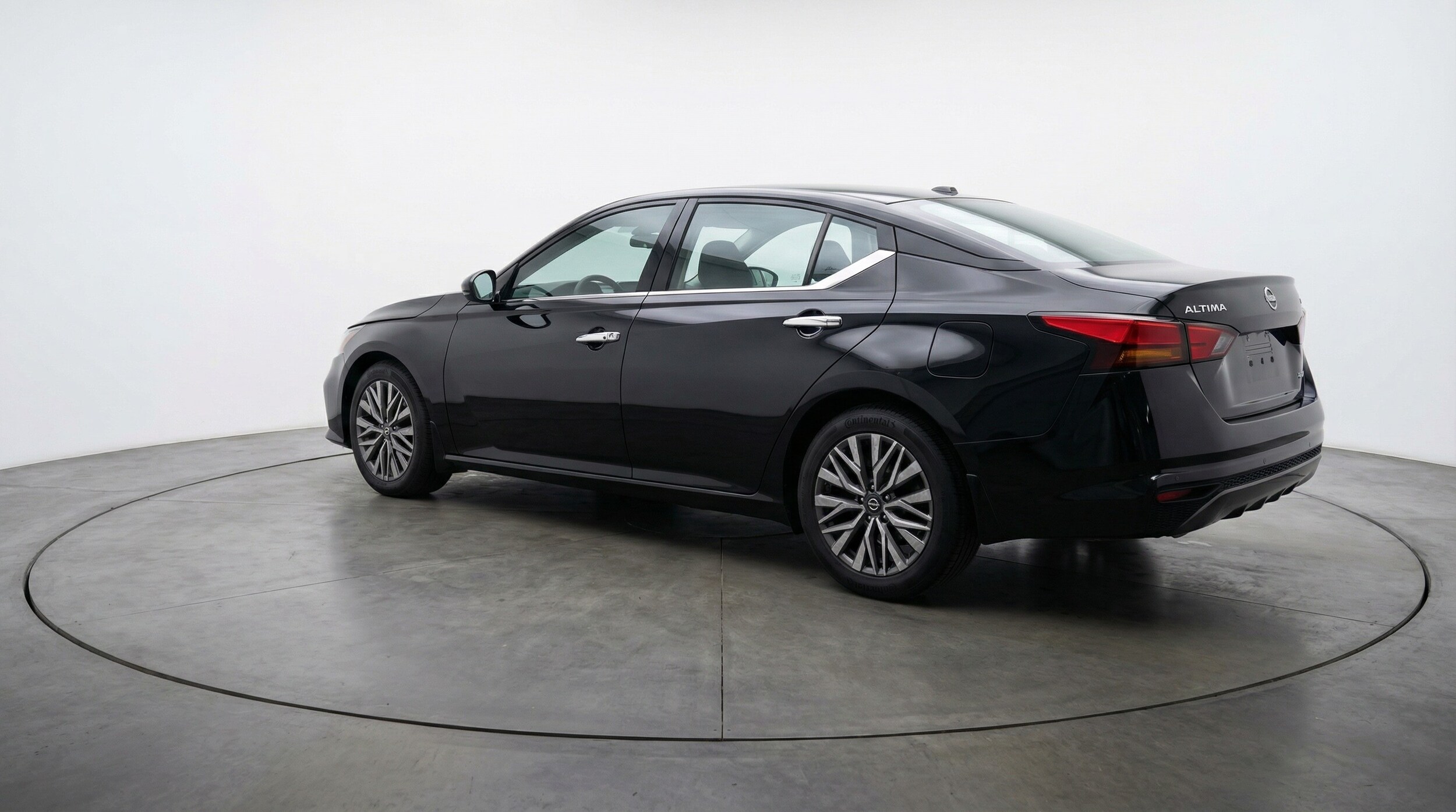 Thumbnail: 2025 Nissan Altima - 5