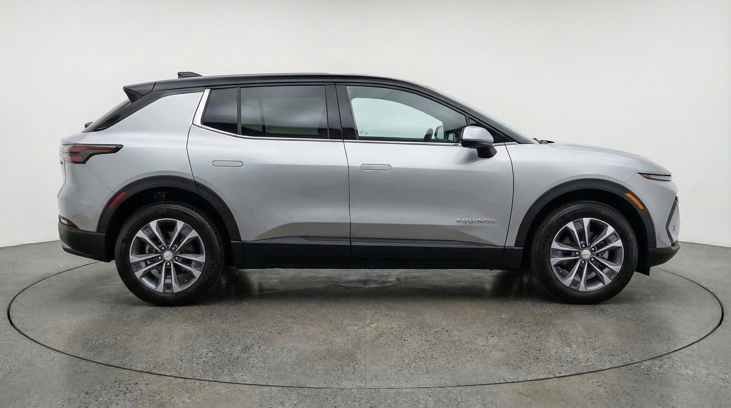 Thumbnail: 2025 Chevrolet Equinox - 11