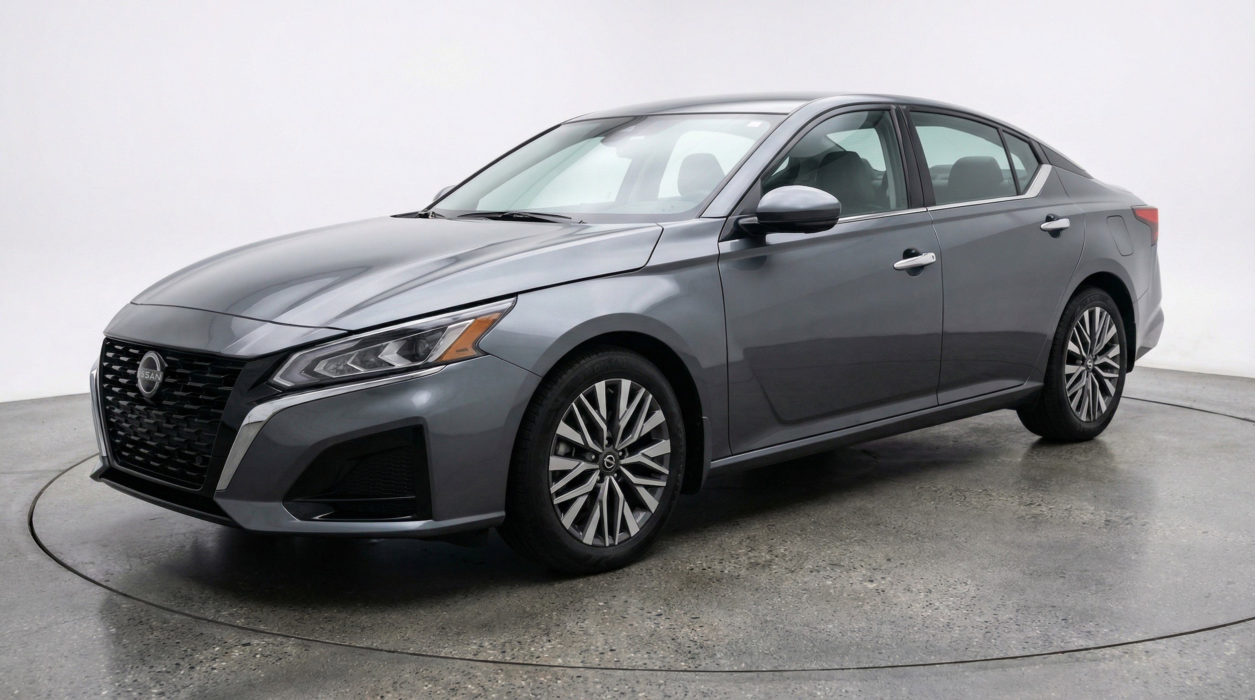 Thumbnail: 2025 Nissan Altima - 3