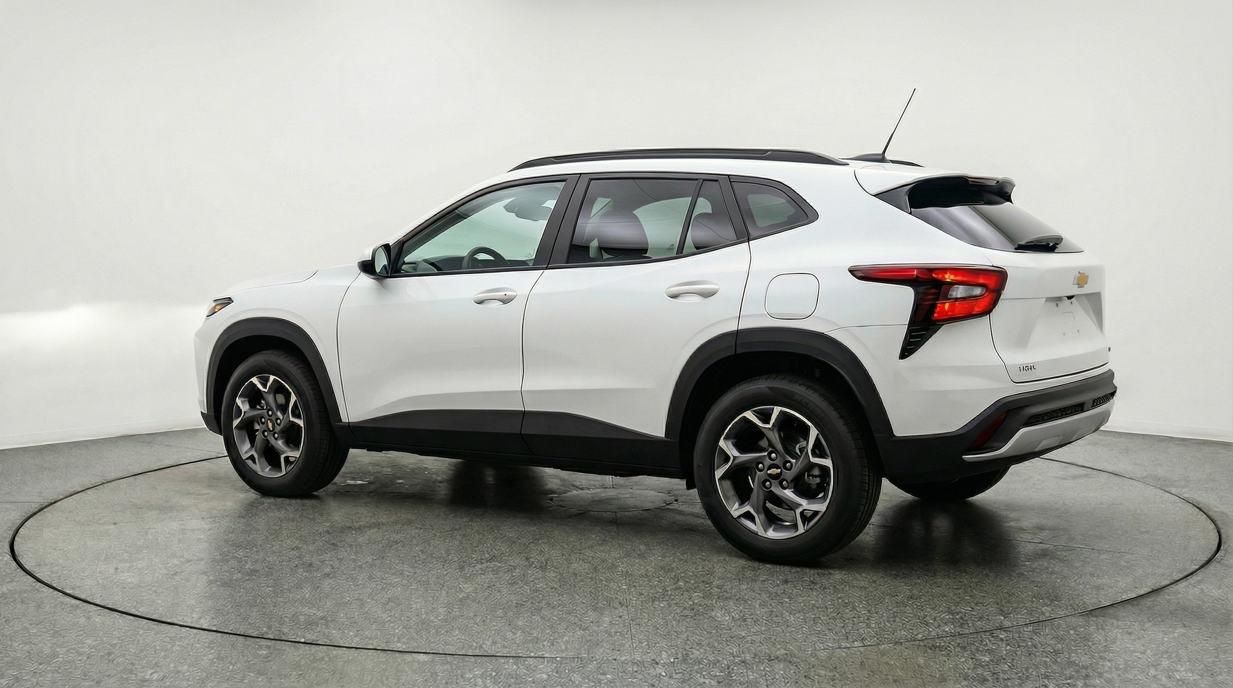 Thumbnail: 2025 Chevrolet Trax - 5