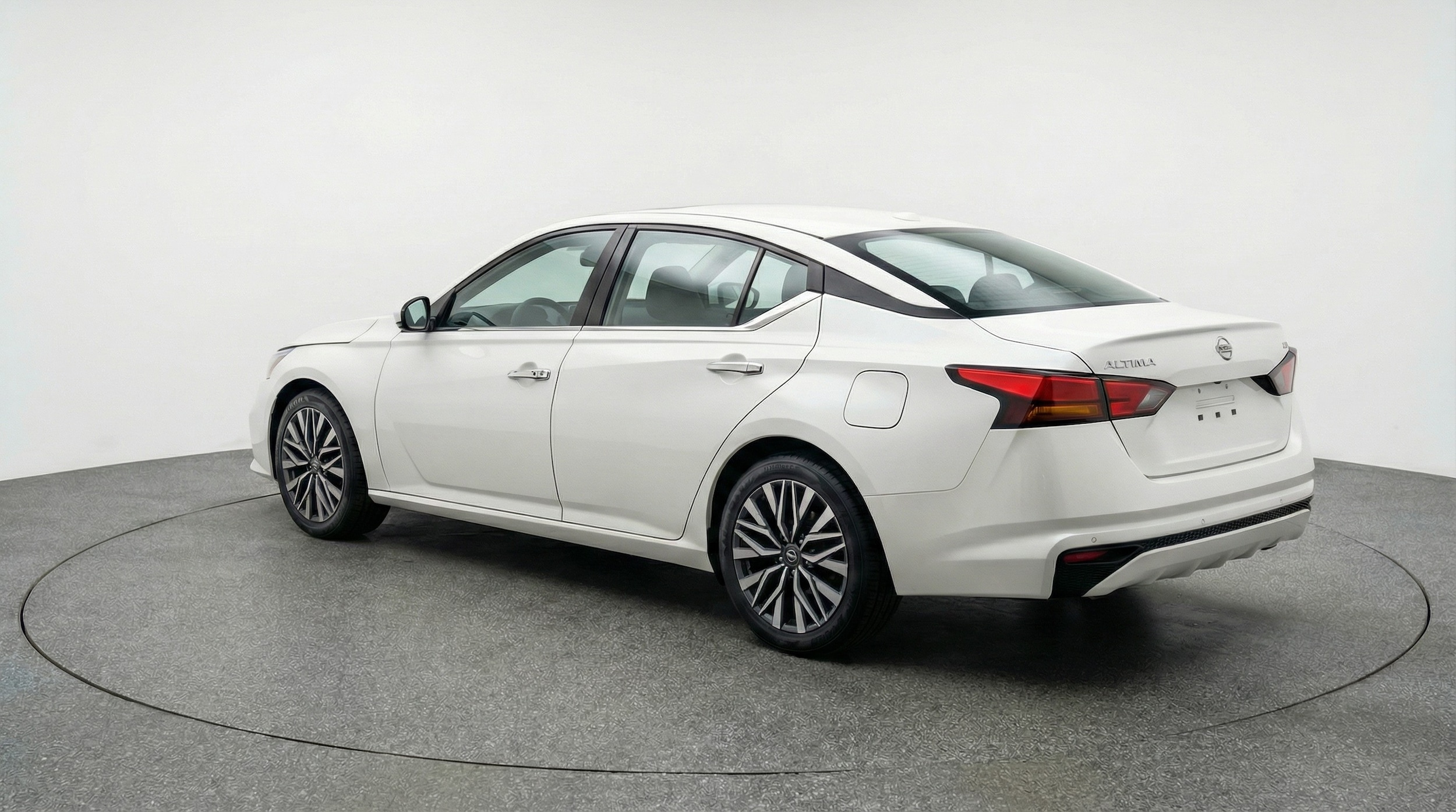 Thumbnail: 2025 Nissan Altima - 5