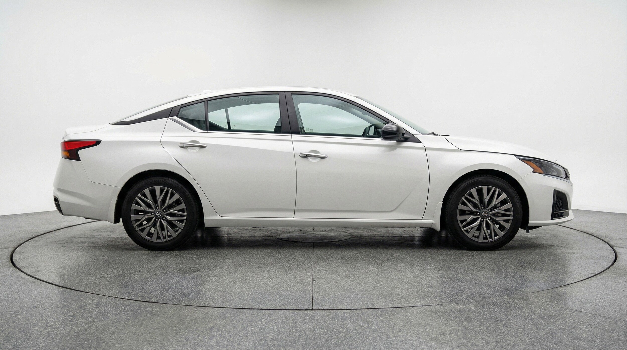 Thumbnail: 2025 Nissan Altima - 11