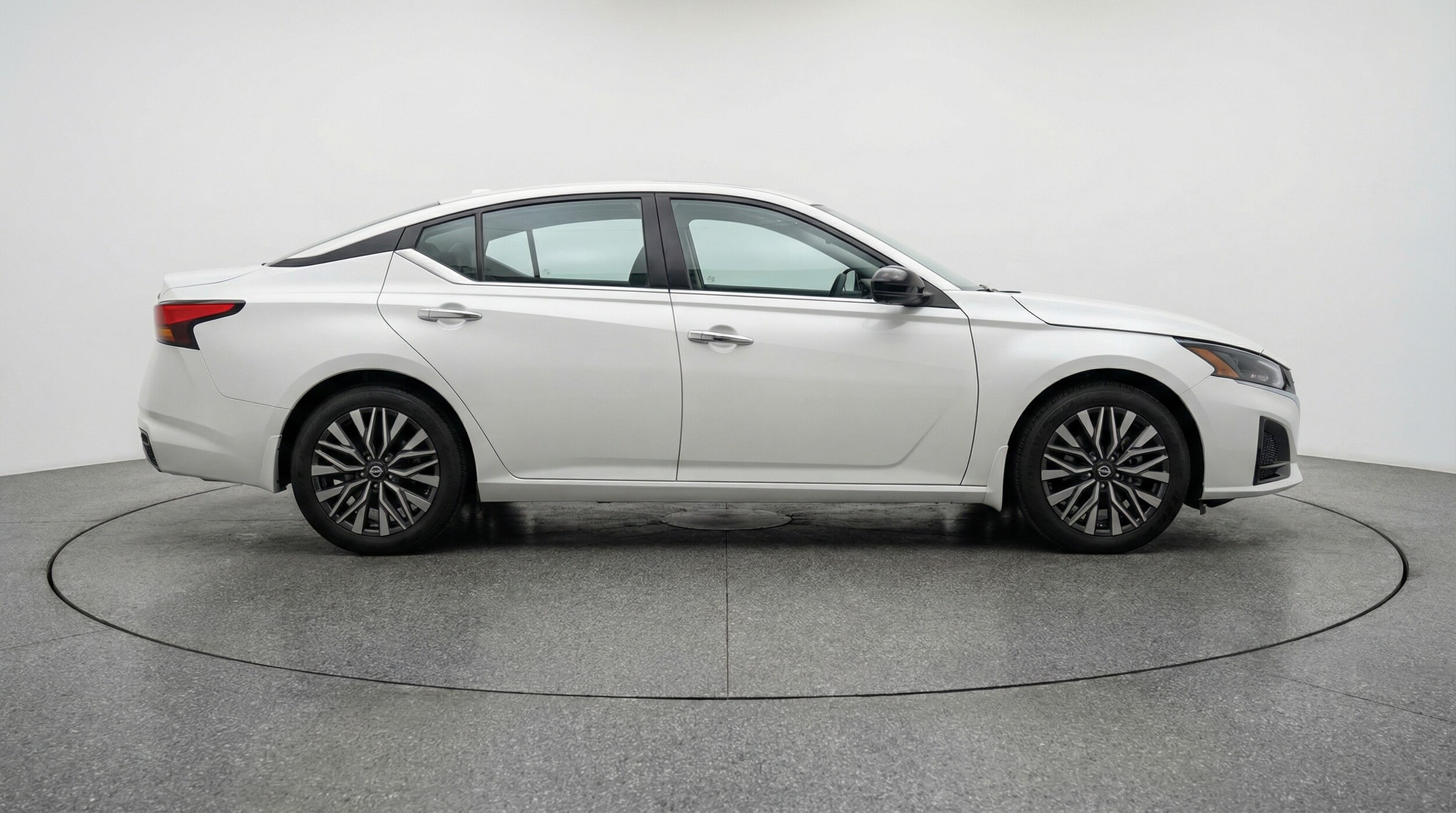 Thumbnail: 2025 Nissan Altima - 8