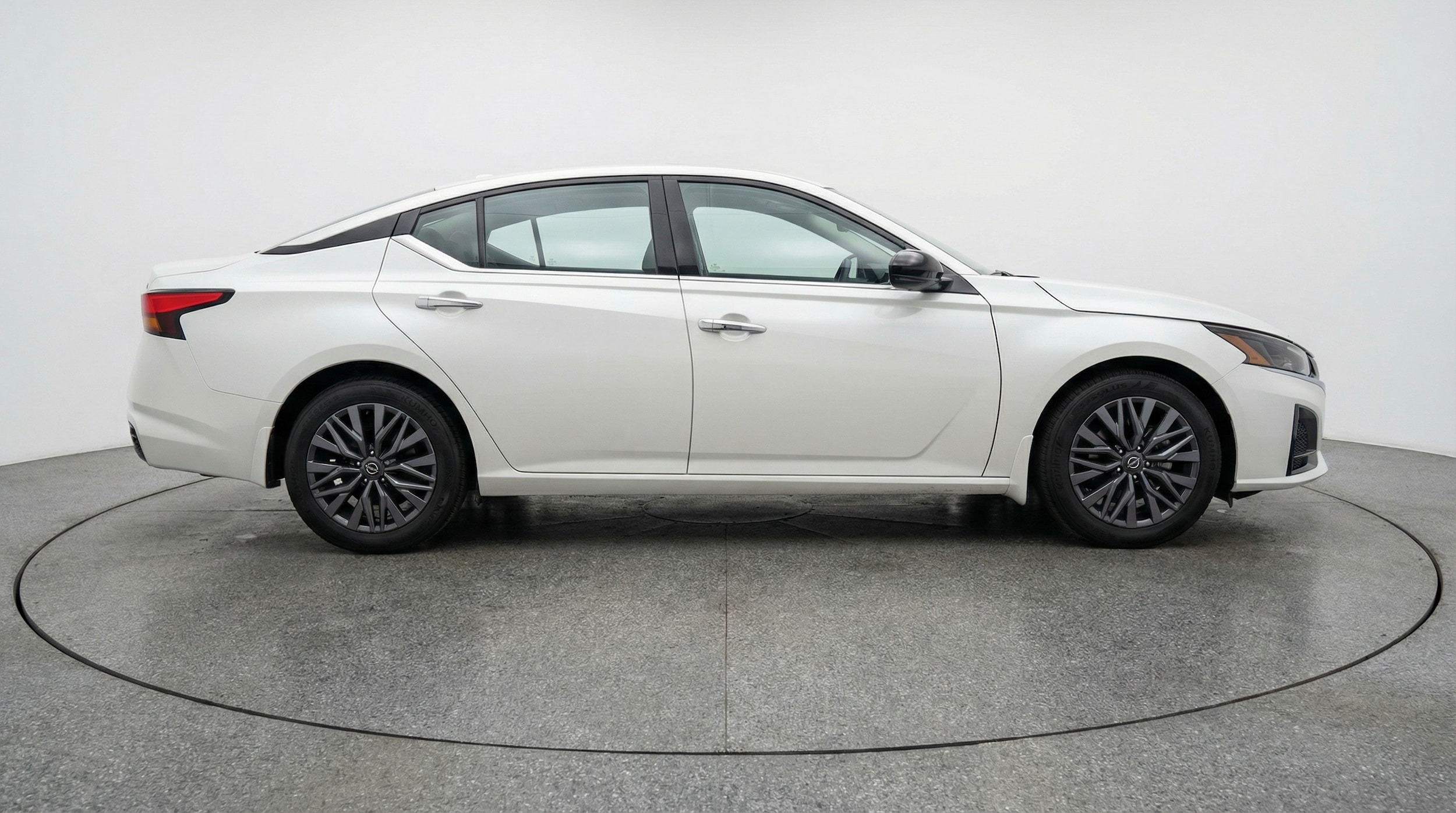 Thumbnail: 2025 Nissan Altima - 8