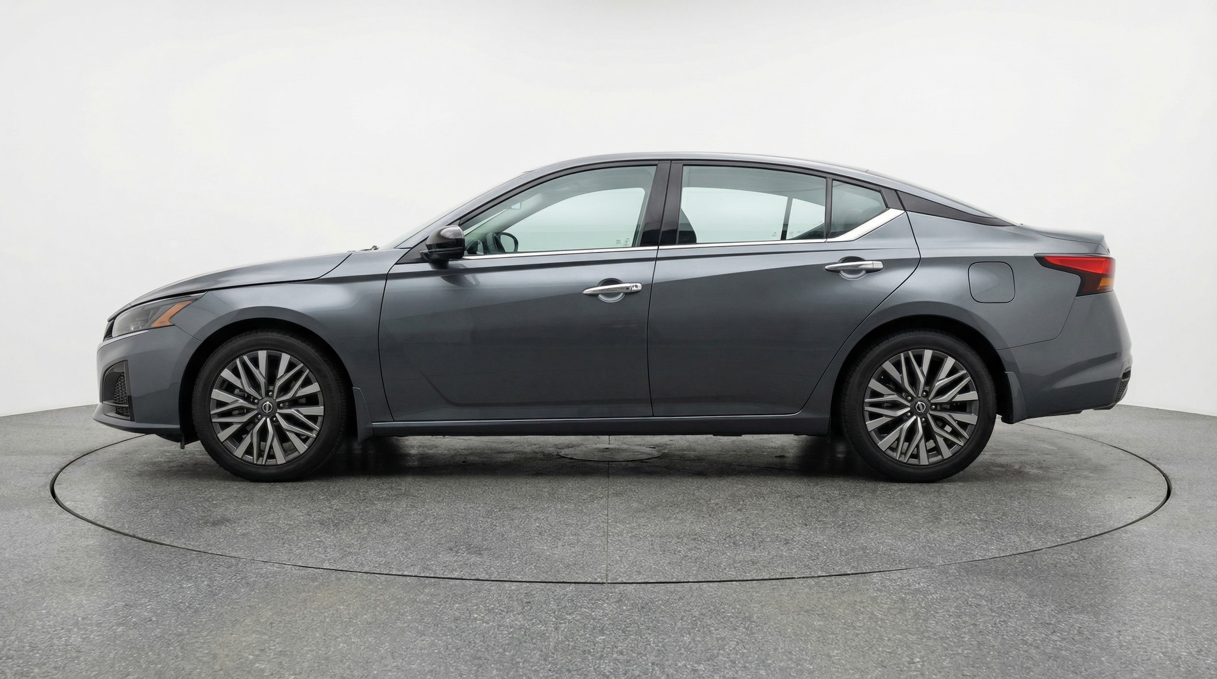 Thumbnail: 2025 Nissan Altima - 4