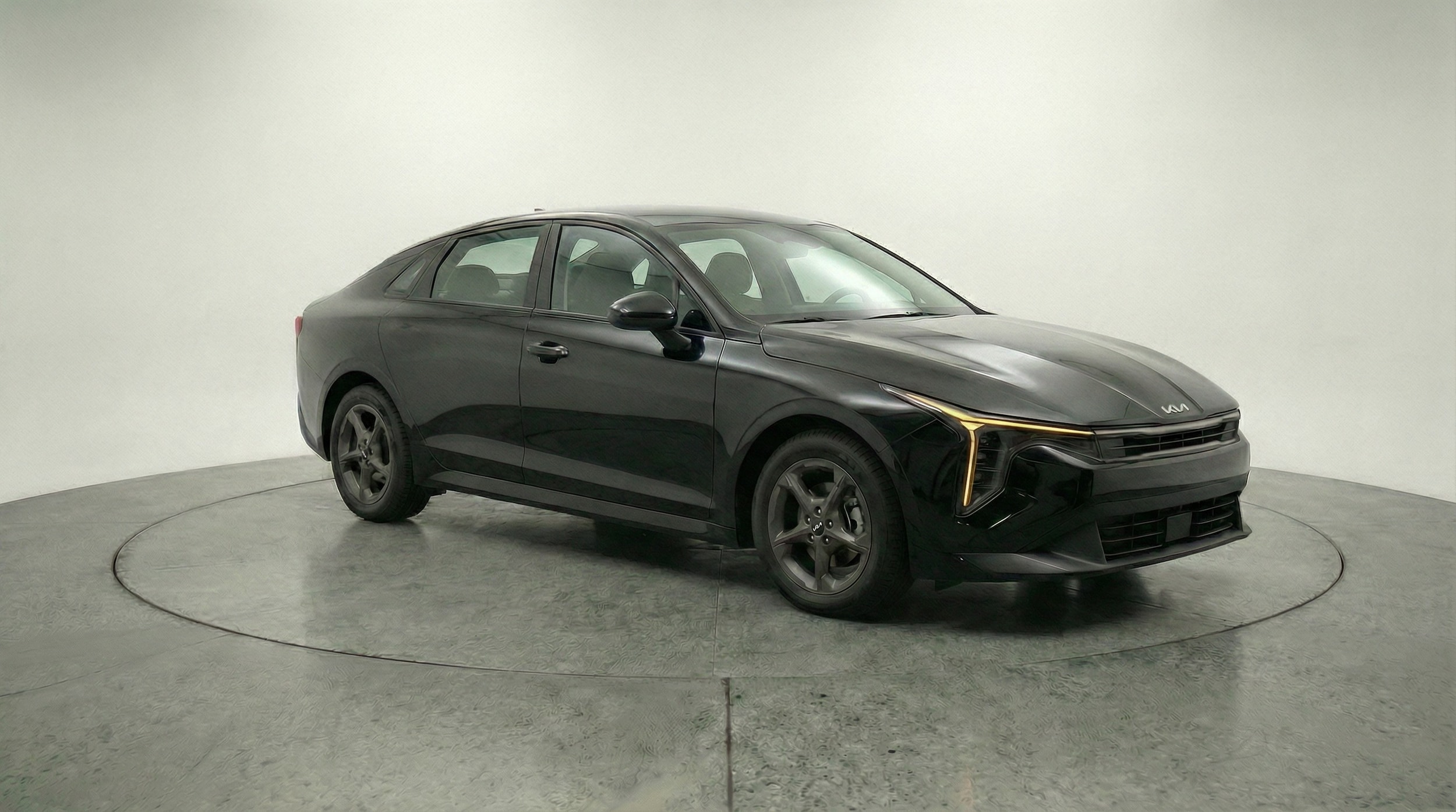 Thumbnail: 2025 Kia K4 - 1