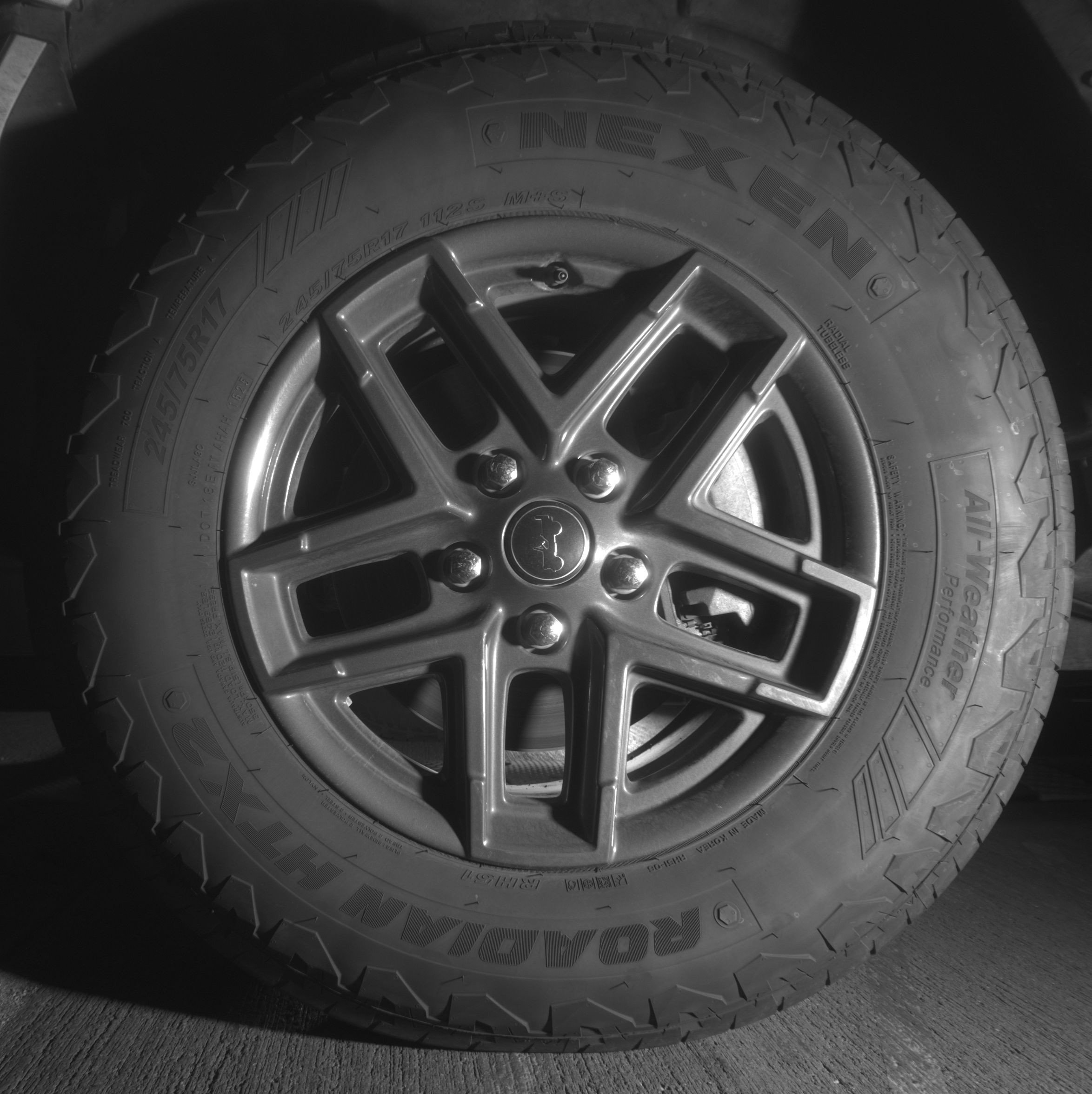 Thumbnail: 2025 Jeep Wrangler - 12