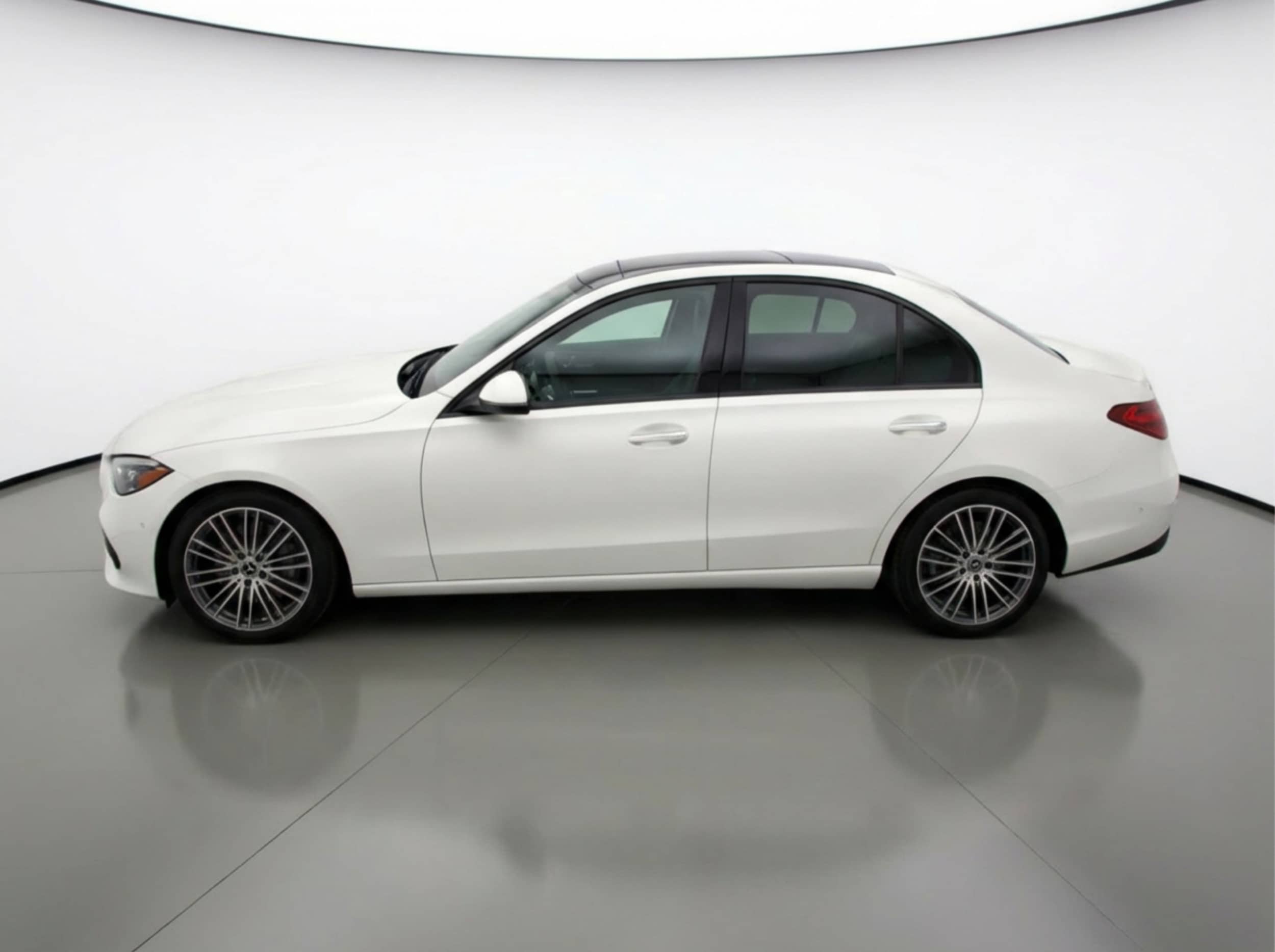 Thumbnail: 2024 Mercedes-Benz C-Class - 4