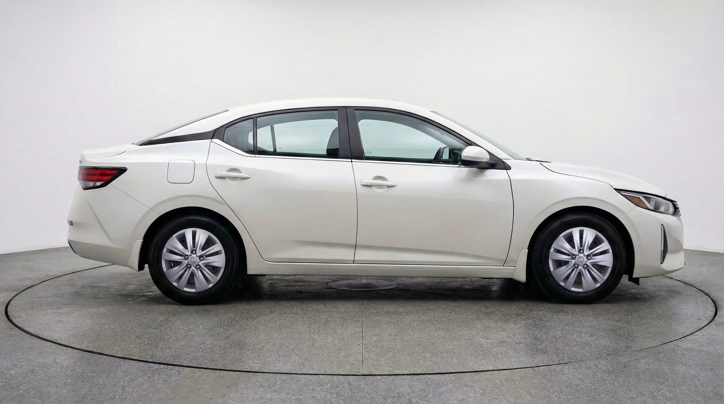 Thumbnail: 2025 Nissan Sentra - 8