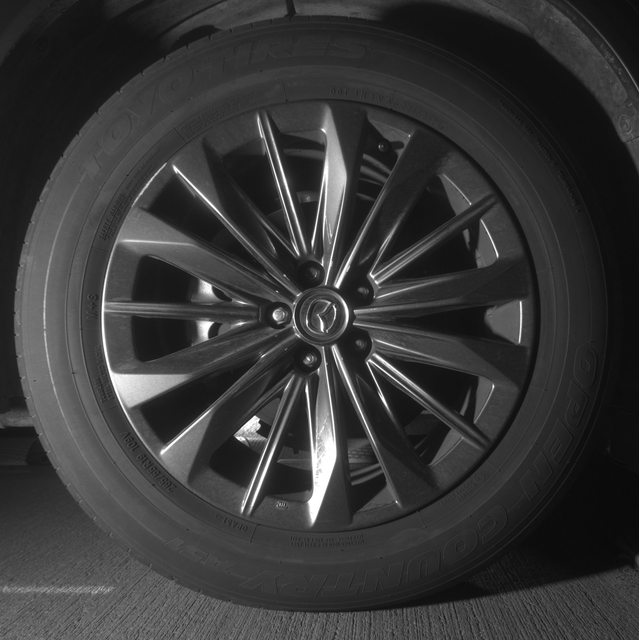 Thumbnail: 2025 Mazda CX-70 - 10