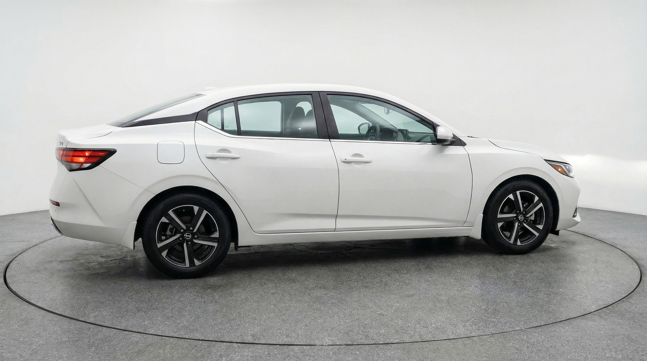 Thumbnail: 2025 Nissan Sentra - 9