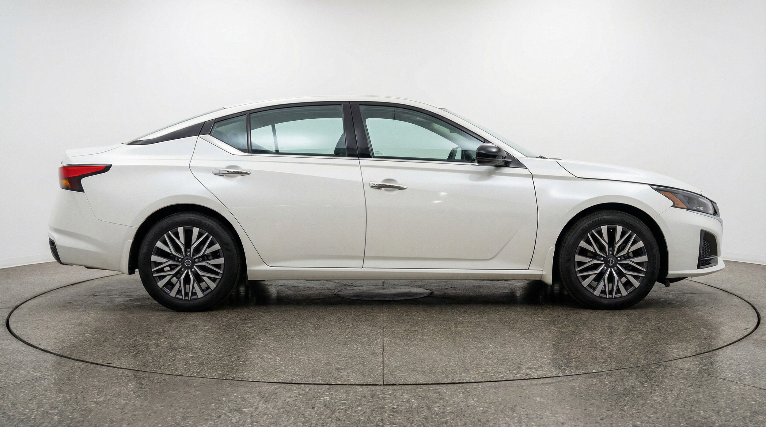 Thumbnail: 2025 Nissan Altima - 11