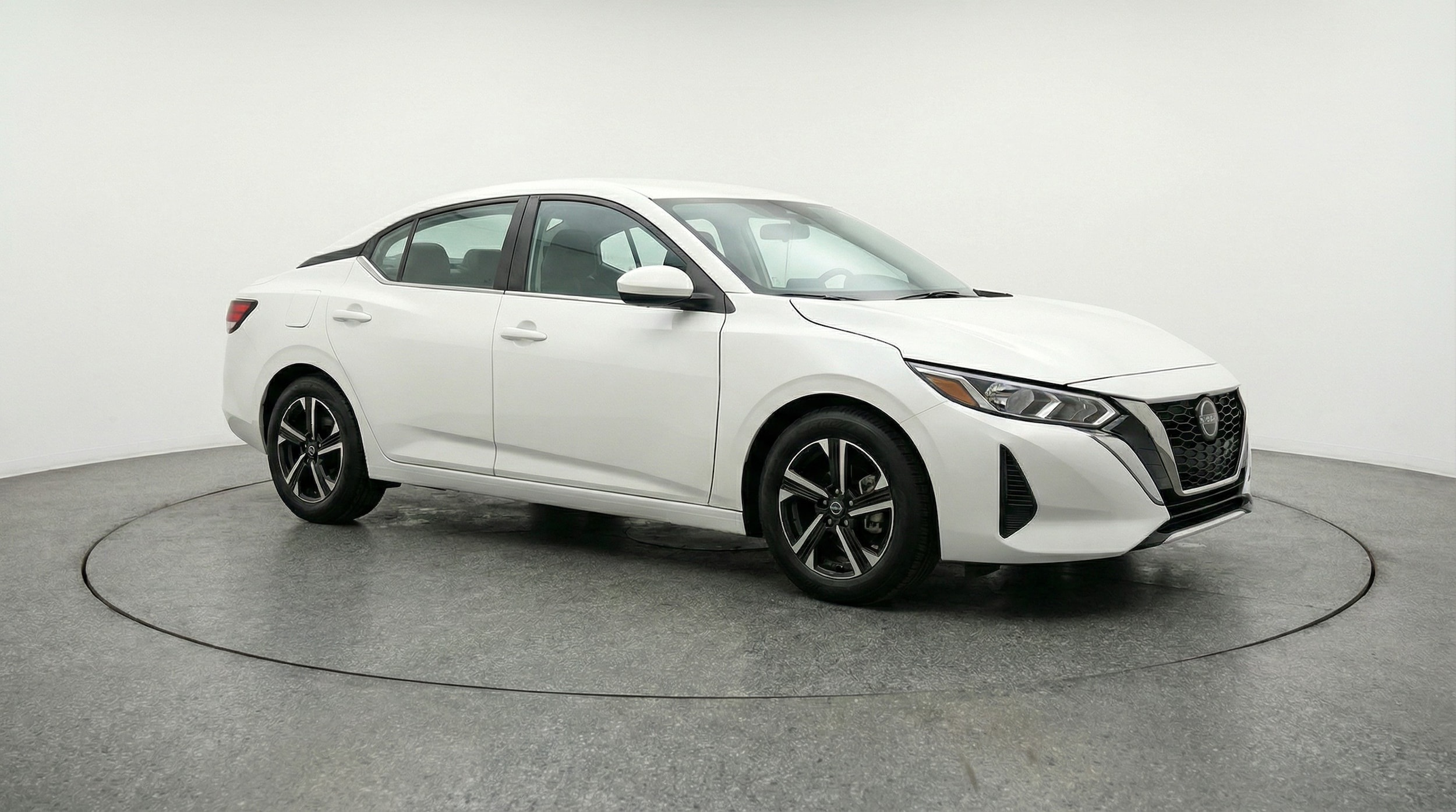 Thumbnail: 2025 Nissan Sentra - 1