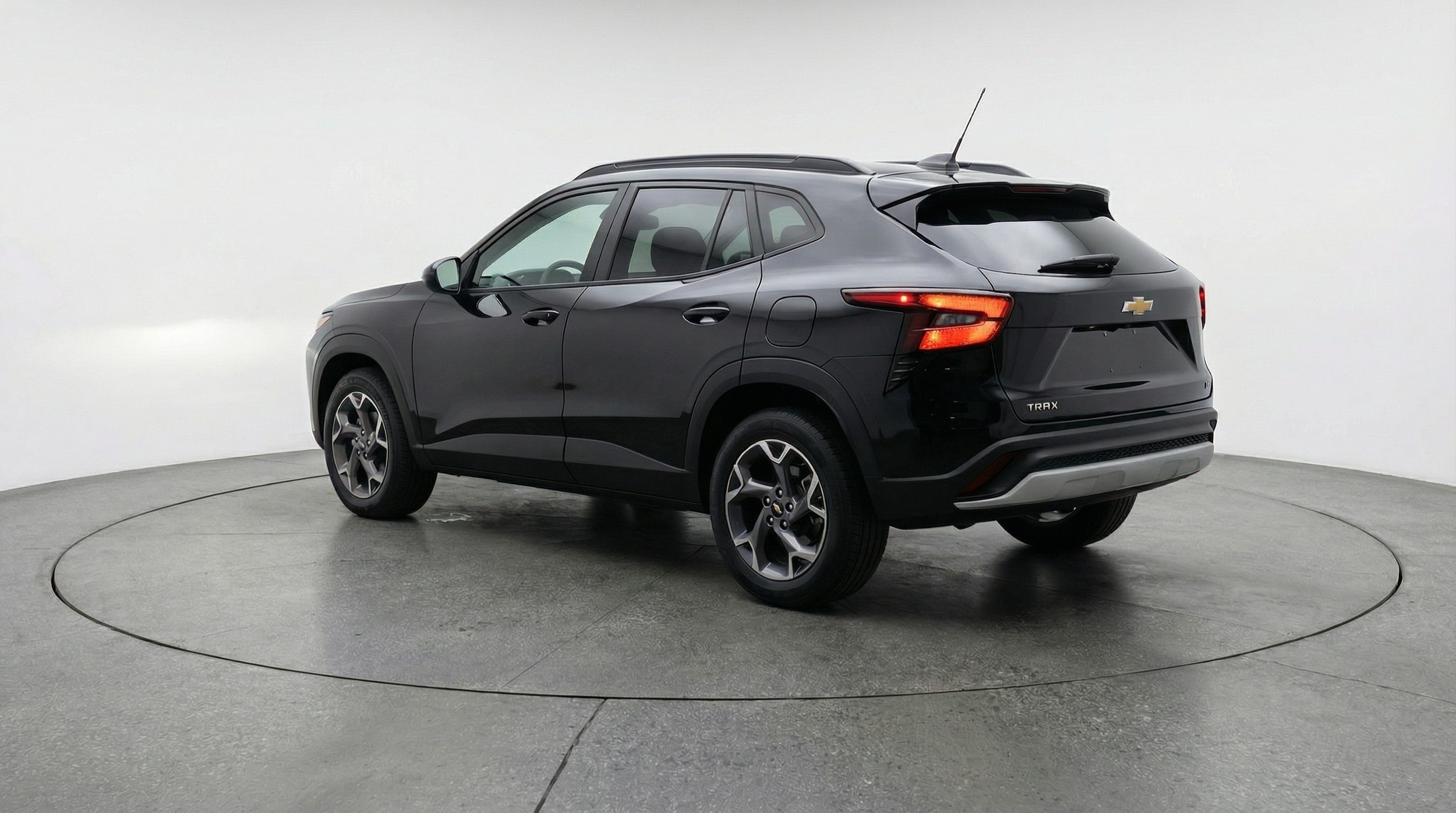 Thumbnail: 2025 Chevrolet Trax - 5