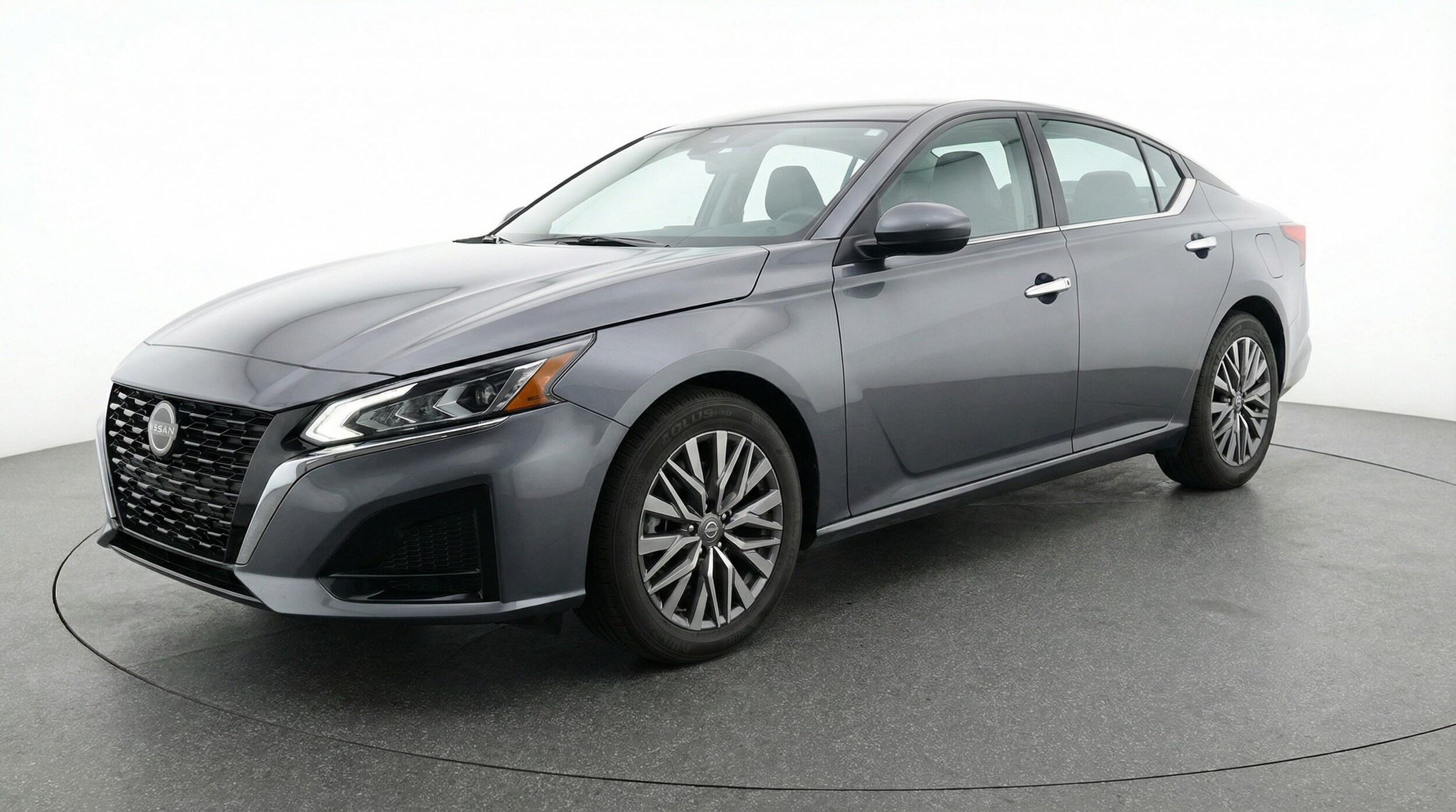 Thumbnail: 2025 Nissan Altima - 3