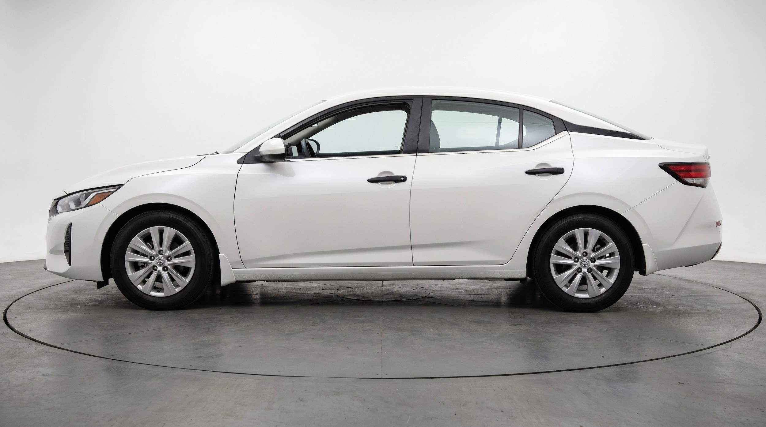 Thumbnail: 2025 Nissan Sentra - 5