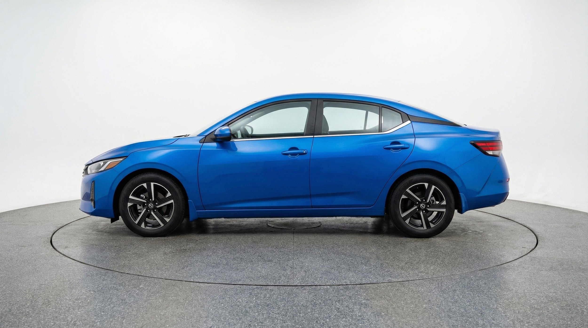 Thumbnail: 2025 Nissan Sentra - 5