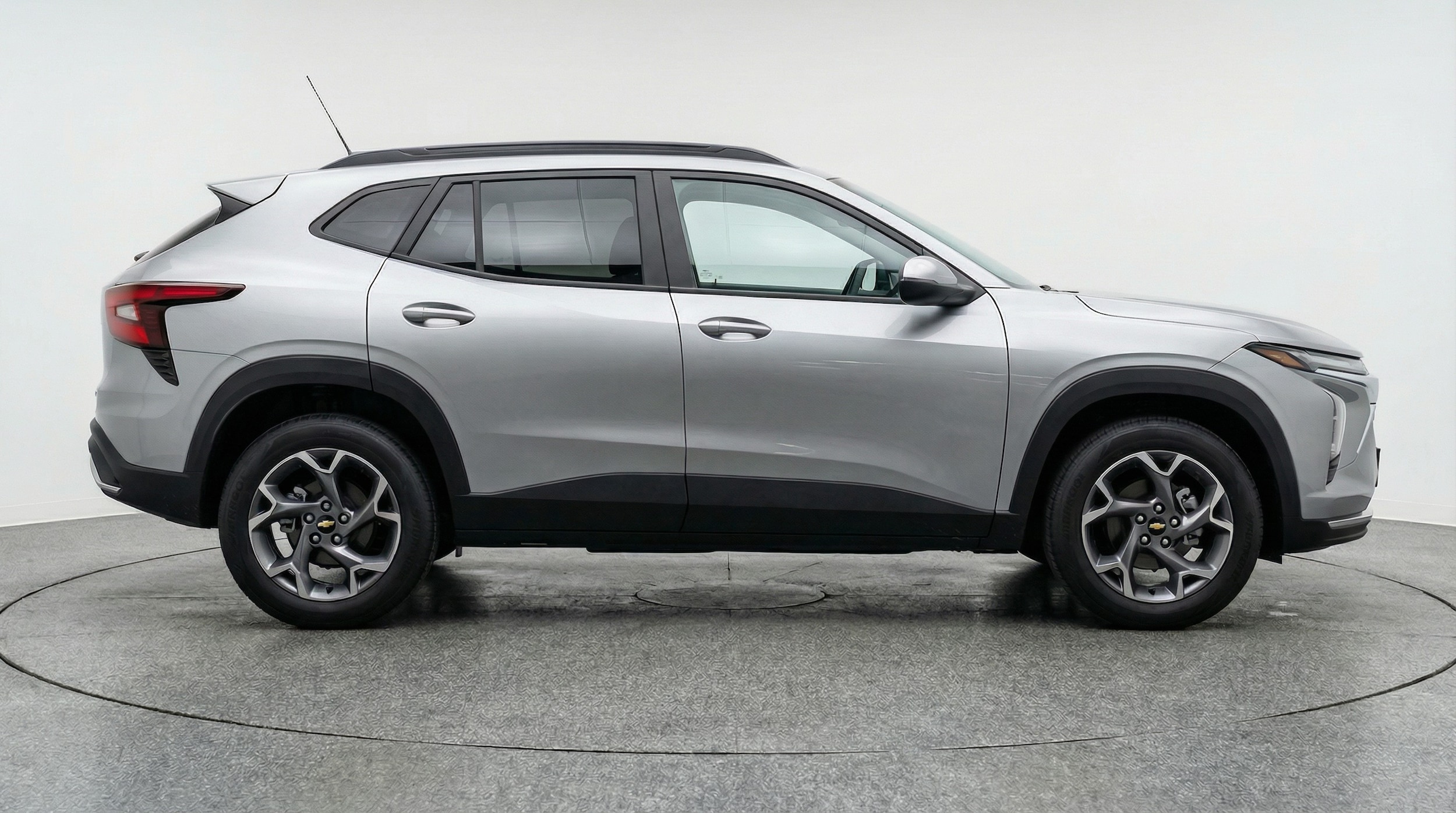 Thumbnail: 2025 Chevrolet Trax - 8