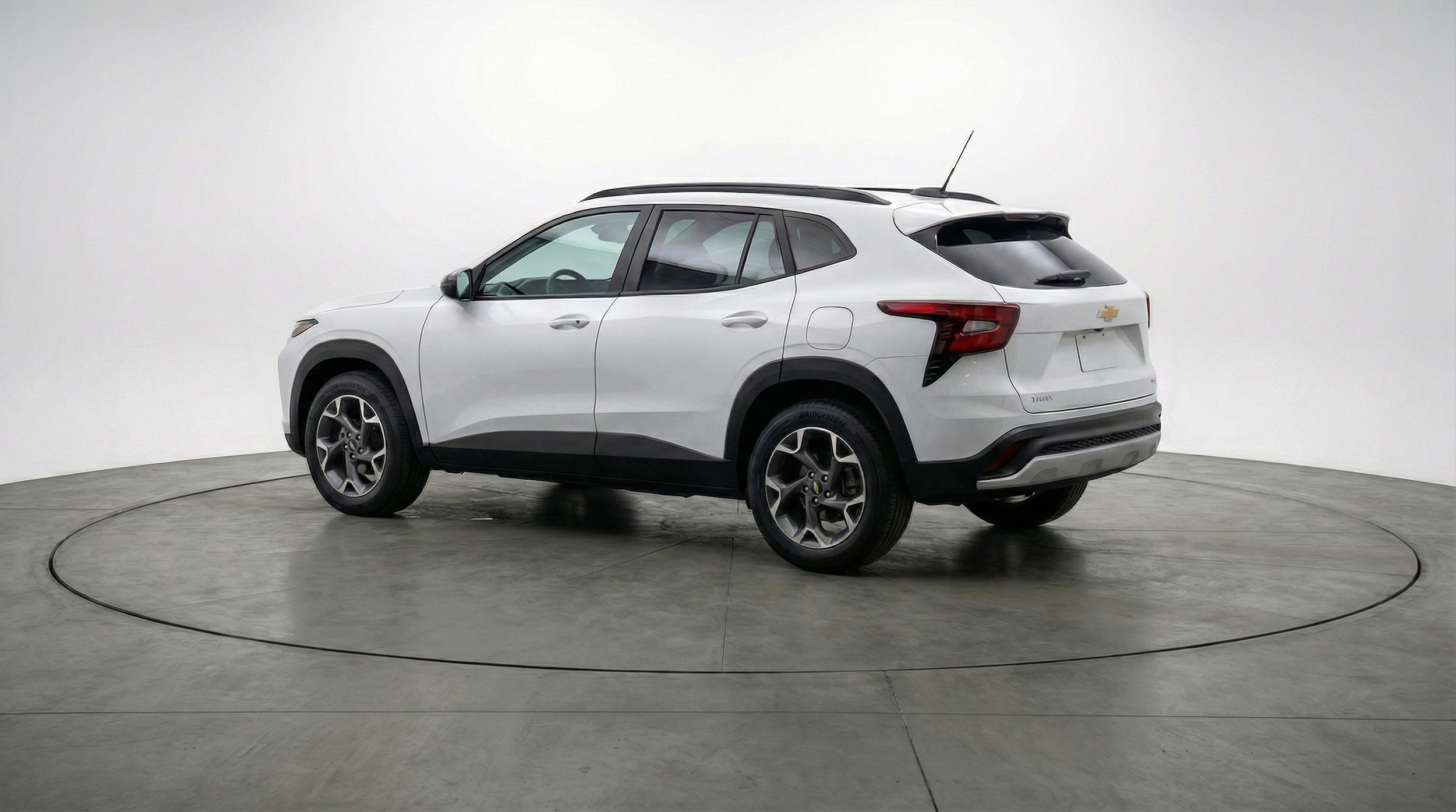 Thumbnail: 2025 Chevrolet Trax - 5