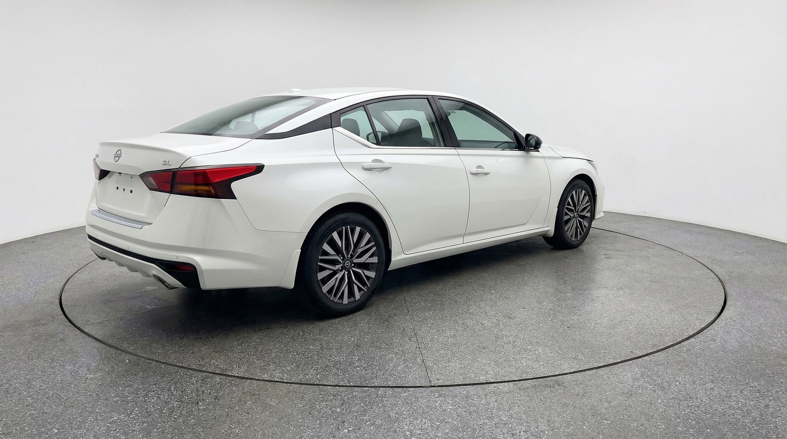 Thumbnail: 2025 Nissan Altima - 9