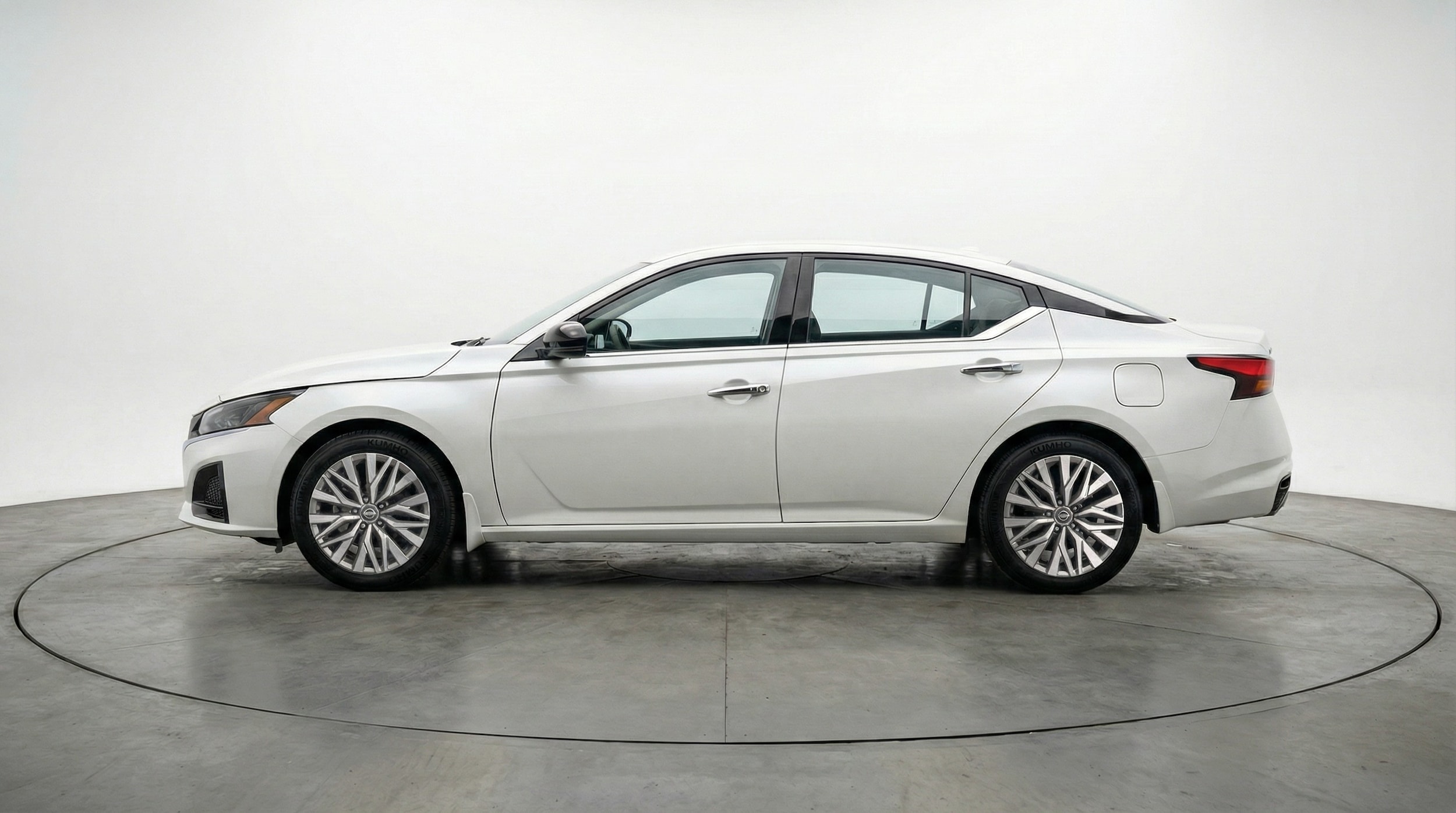 Thumbnail: 2025 Nissan Altima - 4