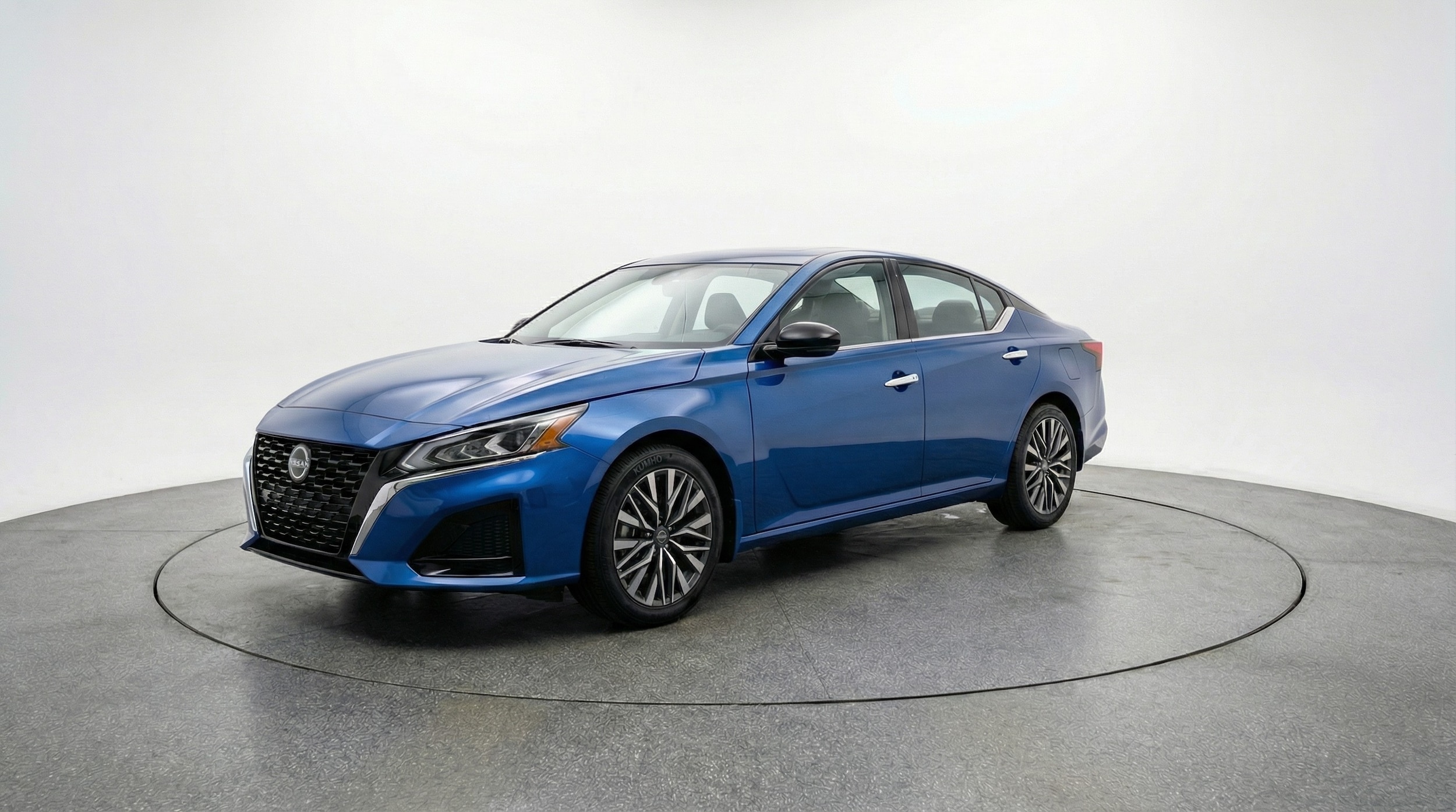 Thumbnail: 2025 Nissan Altima - 3