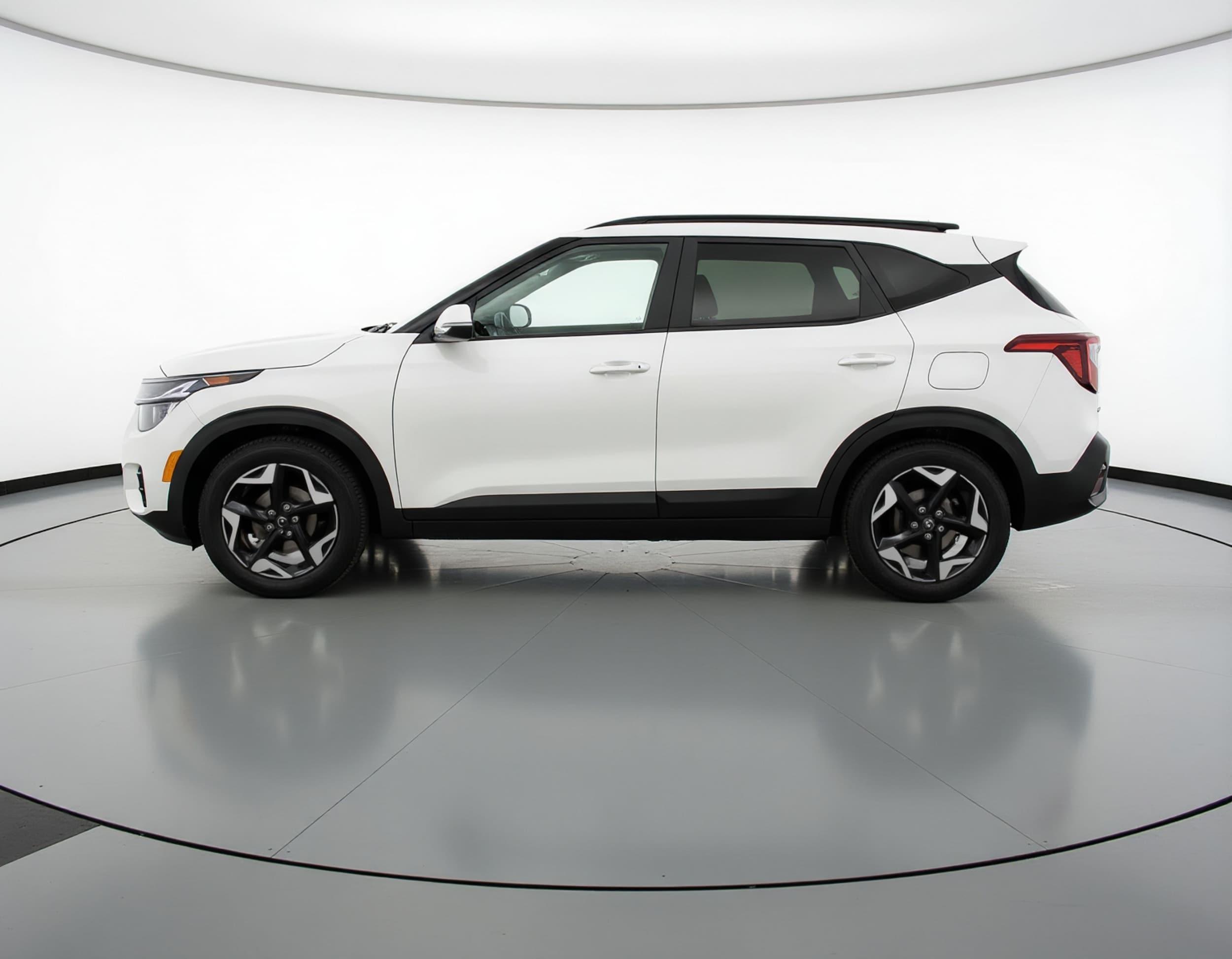 Thumbnail: 2025 Kia Seltos - 4