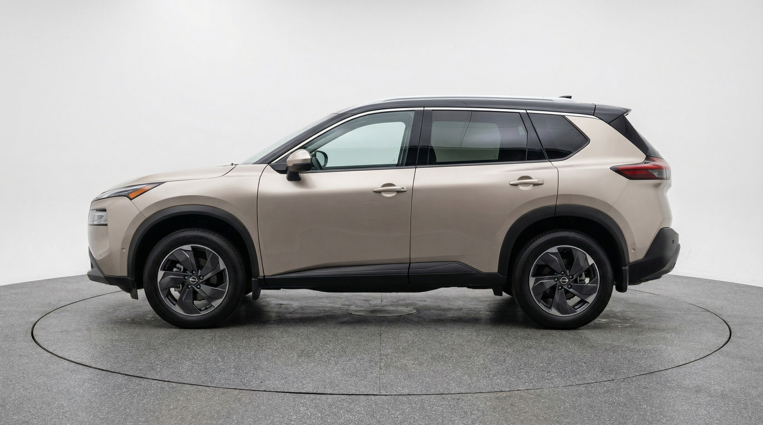 Thumbnail: 2025 Nissan Rogue - 4