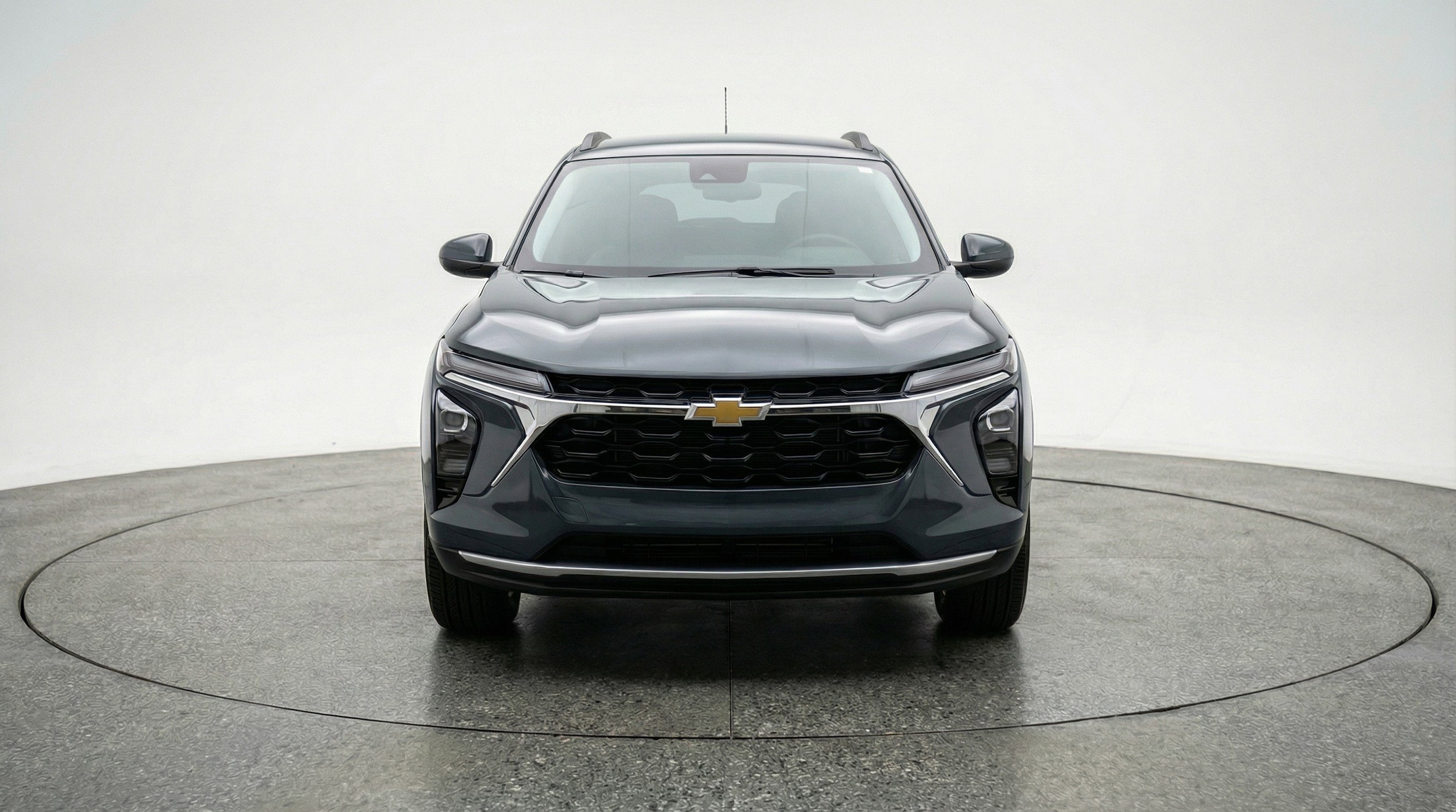 Thumbnail: 2025 Chevrolet Trax - 2
