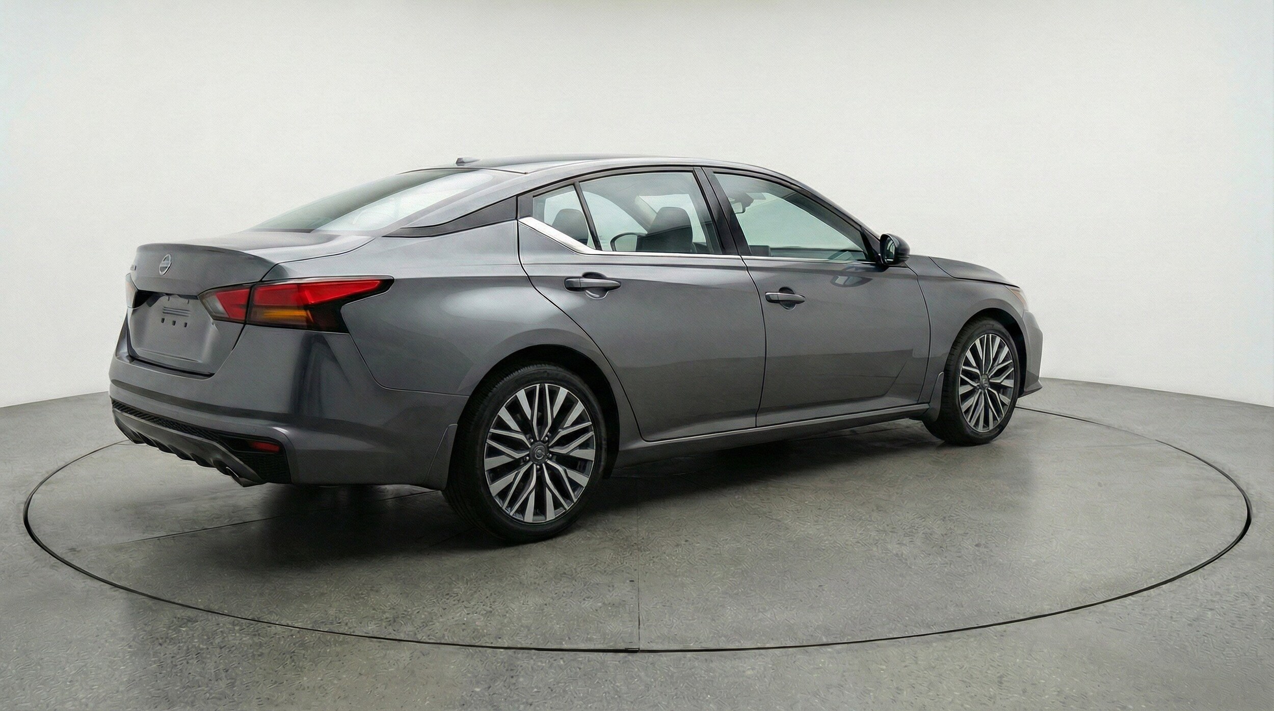 Thumbnail: 2025 Nissan Altima - 9