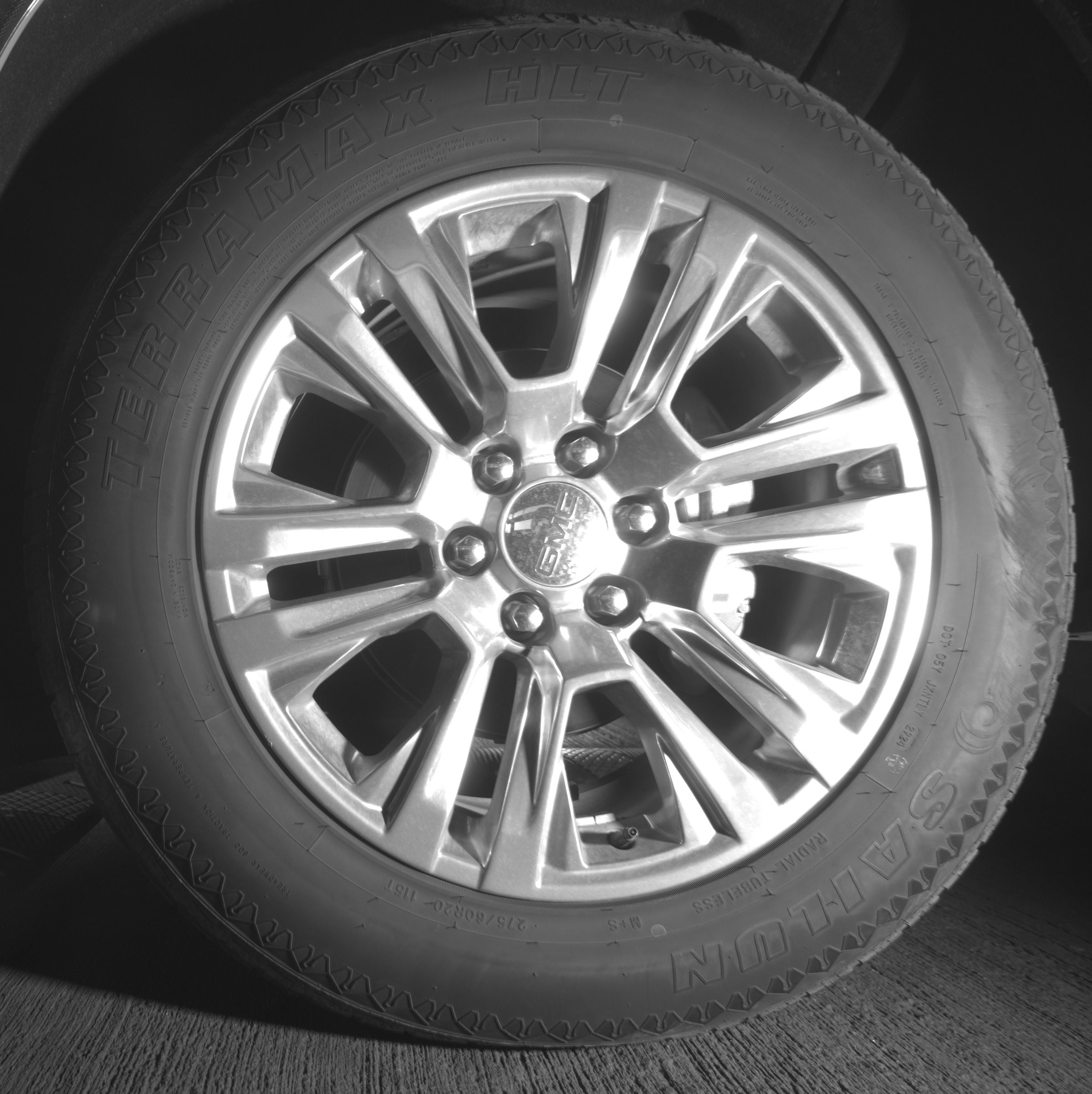 Thumbnail: 2025 Toyota Camry - 11