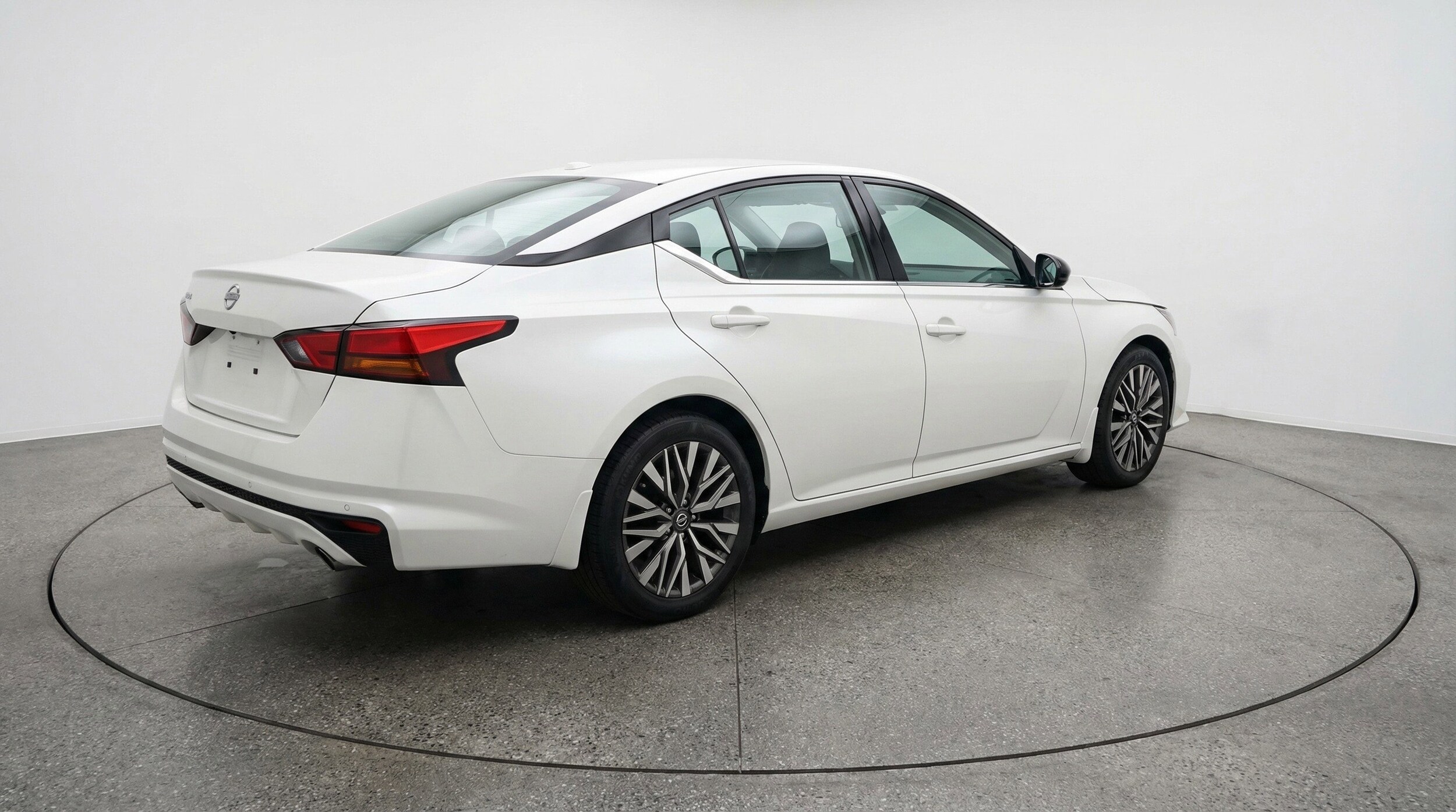 Thumbnail: 2025 Nissan Altima - 9