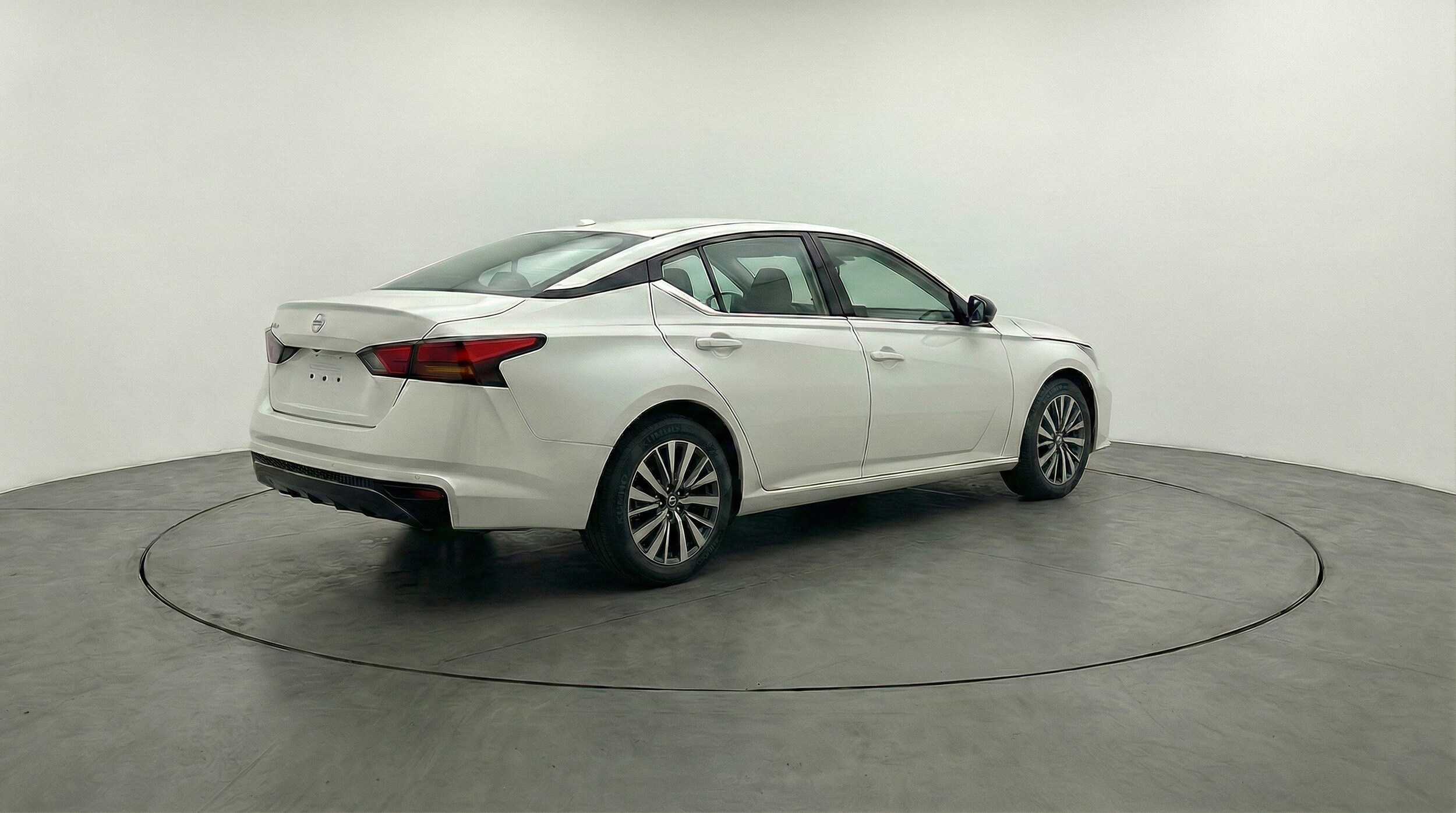 Thumbnail: 2025 Nissan Altima - 9