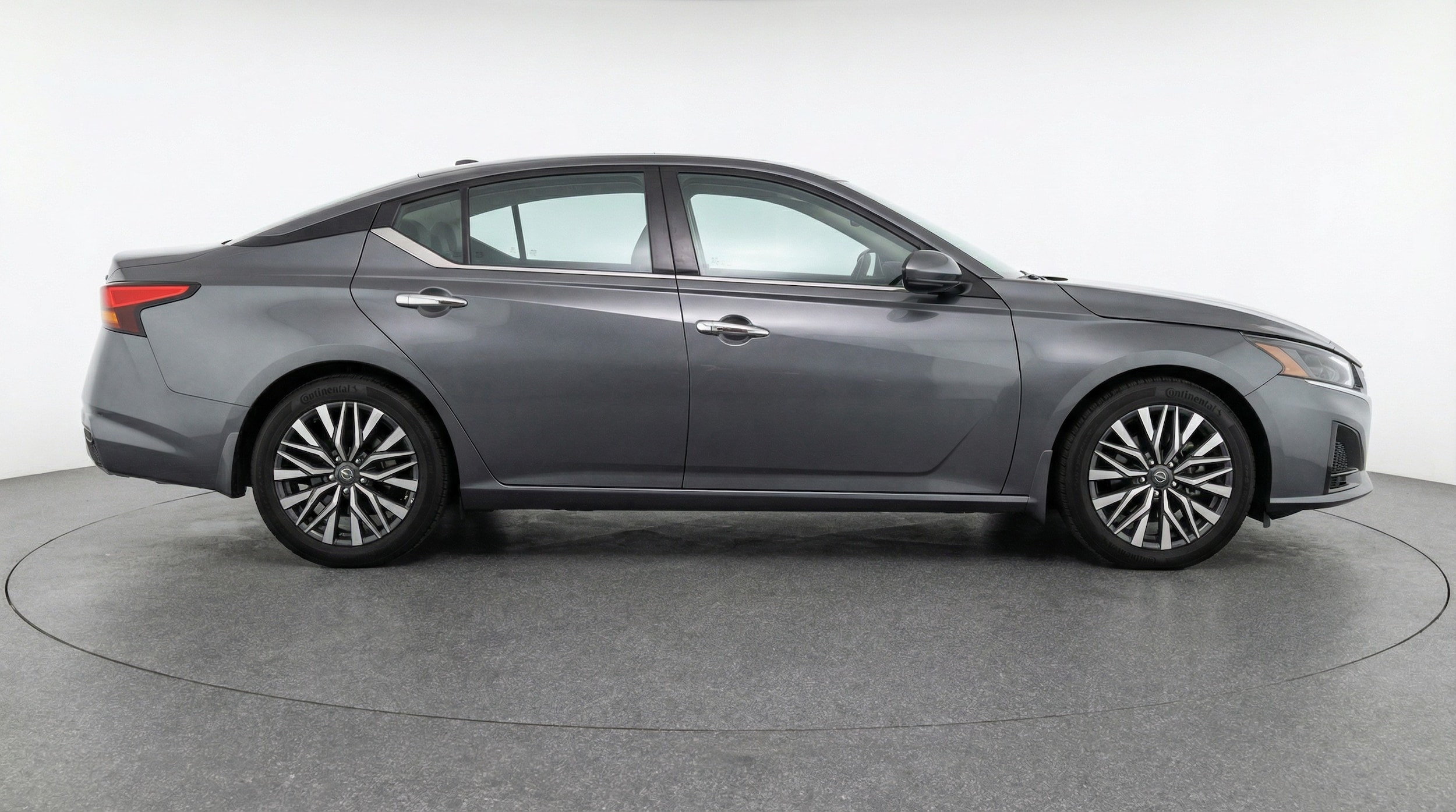 Thumbnail: 2025 Nissan Altima - 8