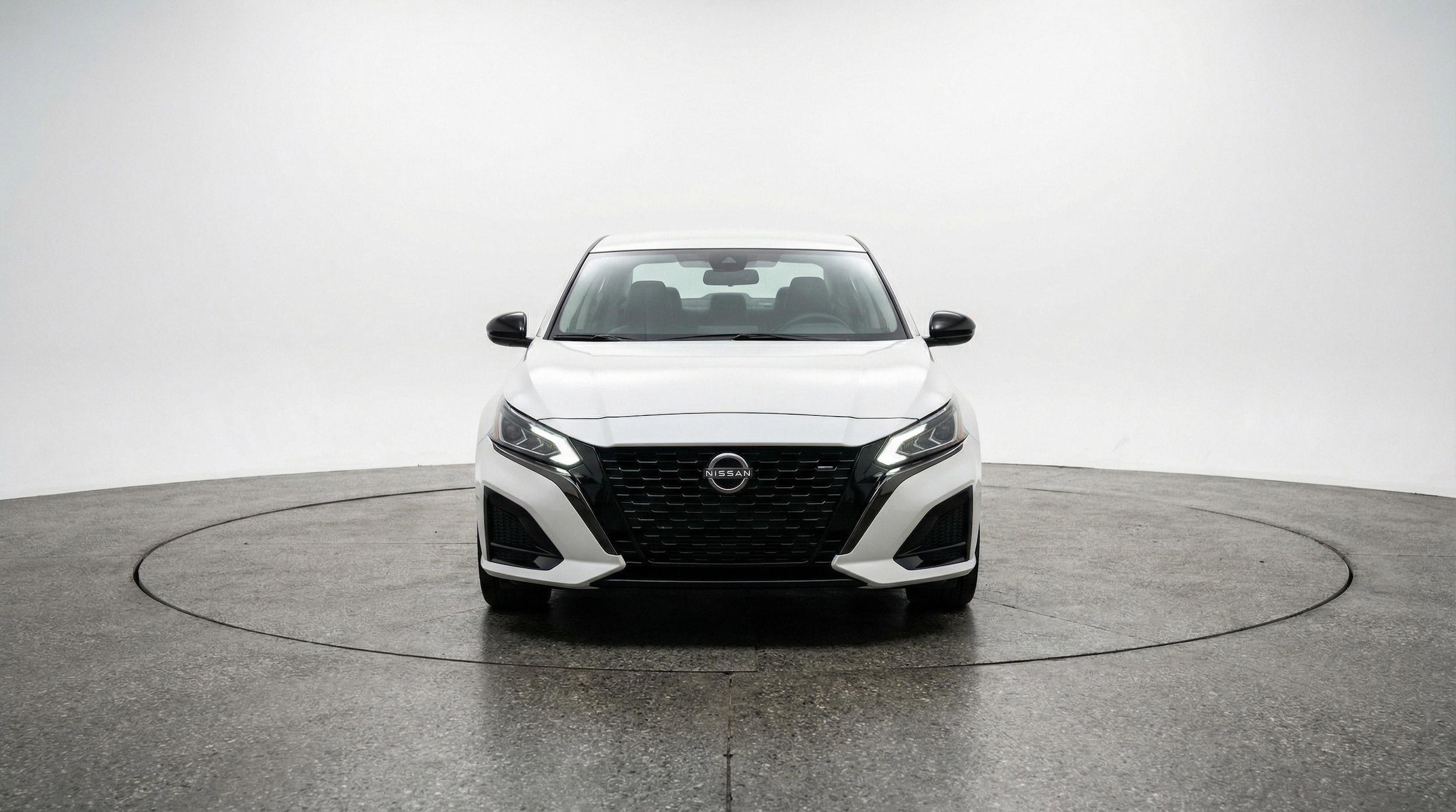 Thumbnail: 2025 Nissan Altima - 2