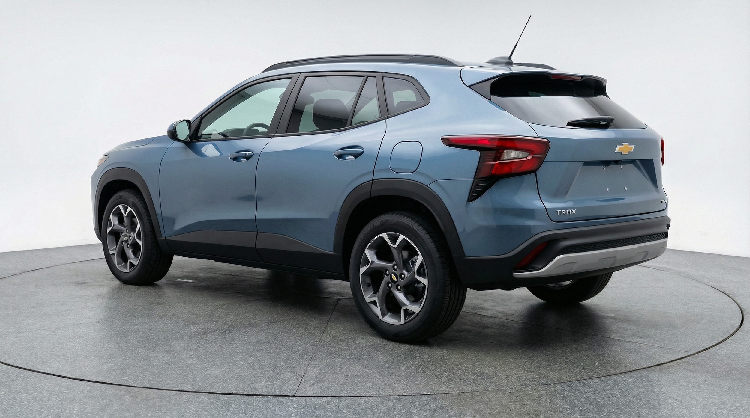 Thumbnail: 2025 Chevrolet Trax - 5