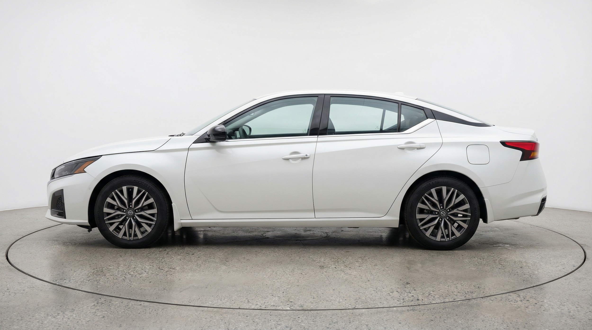 Thumbnail: 2025 Nissan Altima - 4