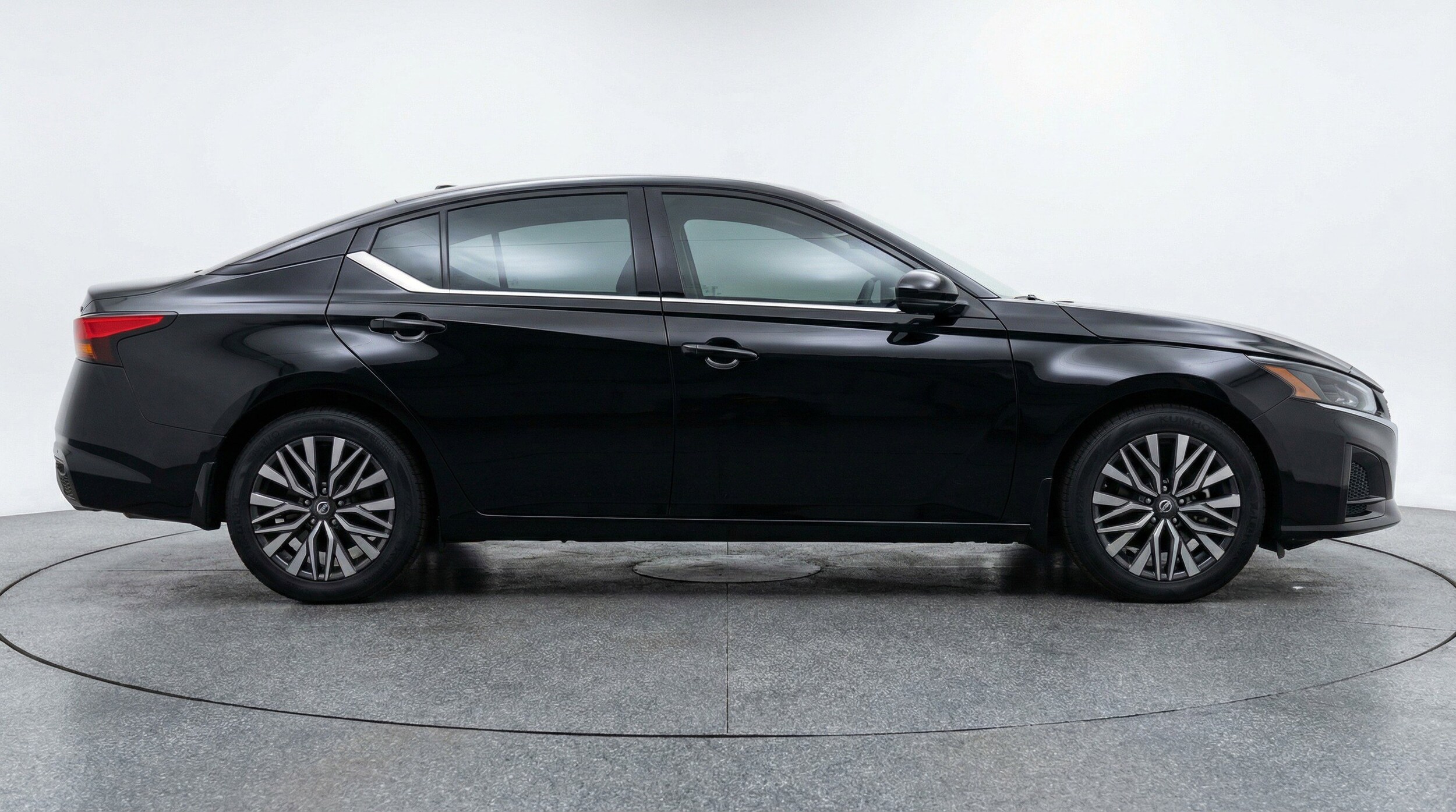 Thumbnail: 2025 Nissan Altima - 11