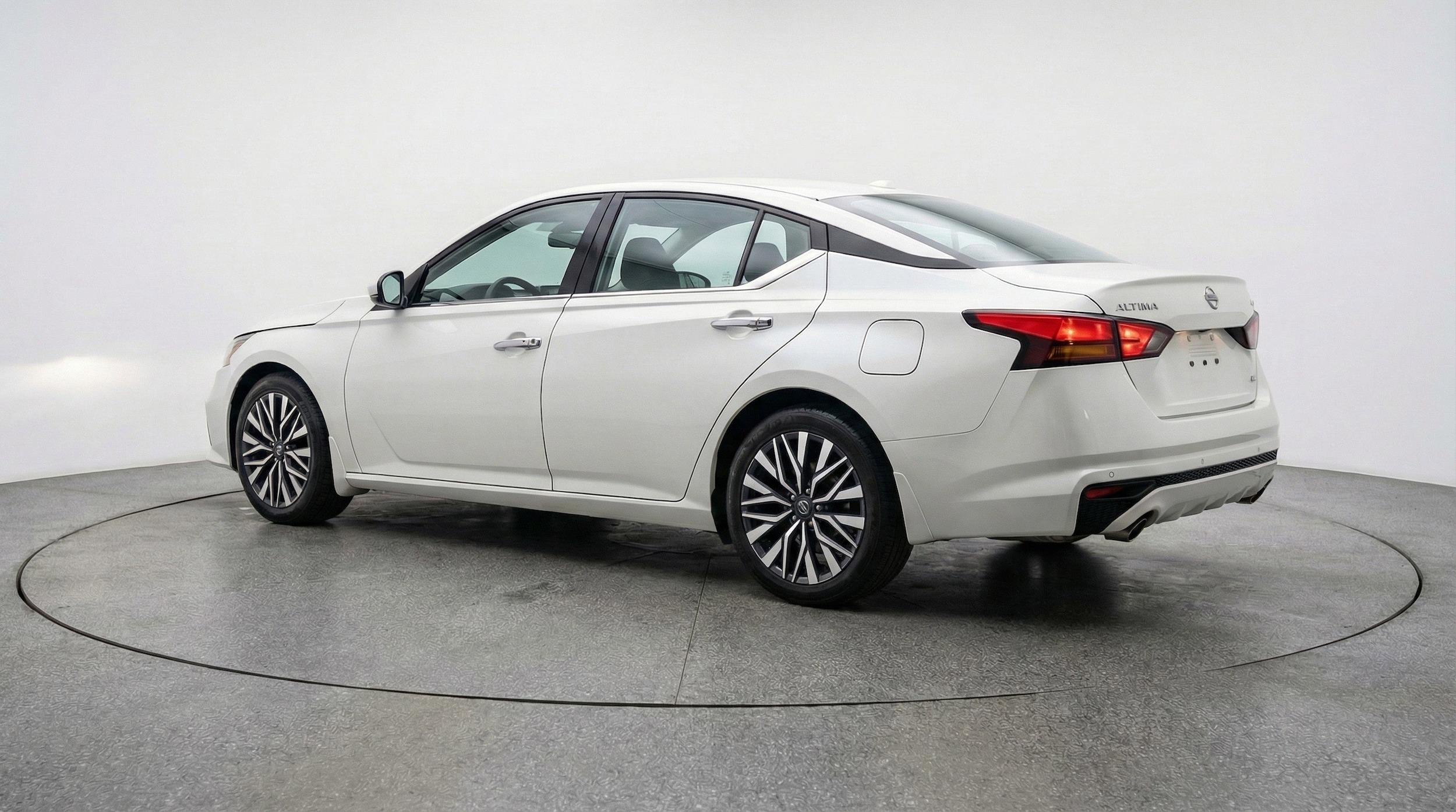 Thumbnail: 2025 Nissan Altima - 6
