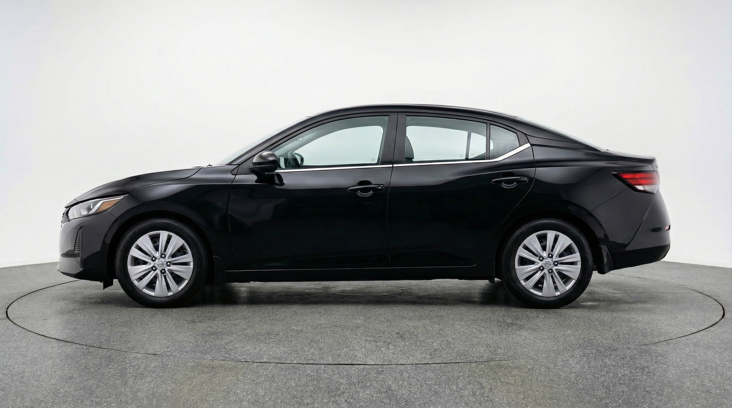 Thumbnail: 2025 Nissan Sentra - 5