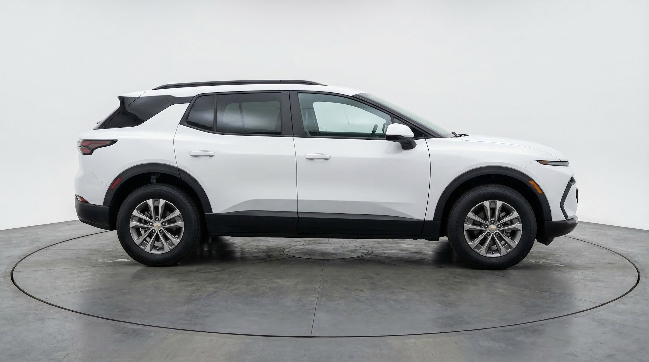 Thumbnail: 2025 Chevrolet Equinox - 11