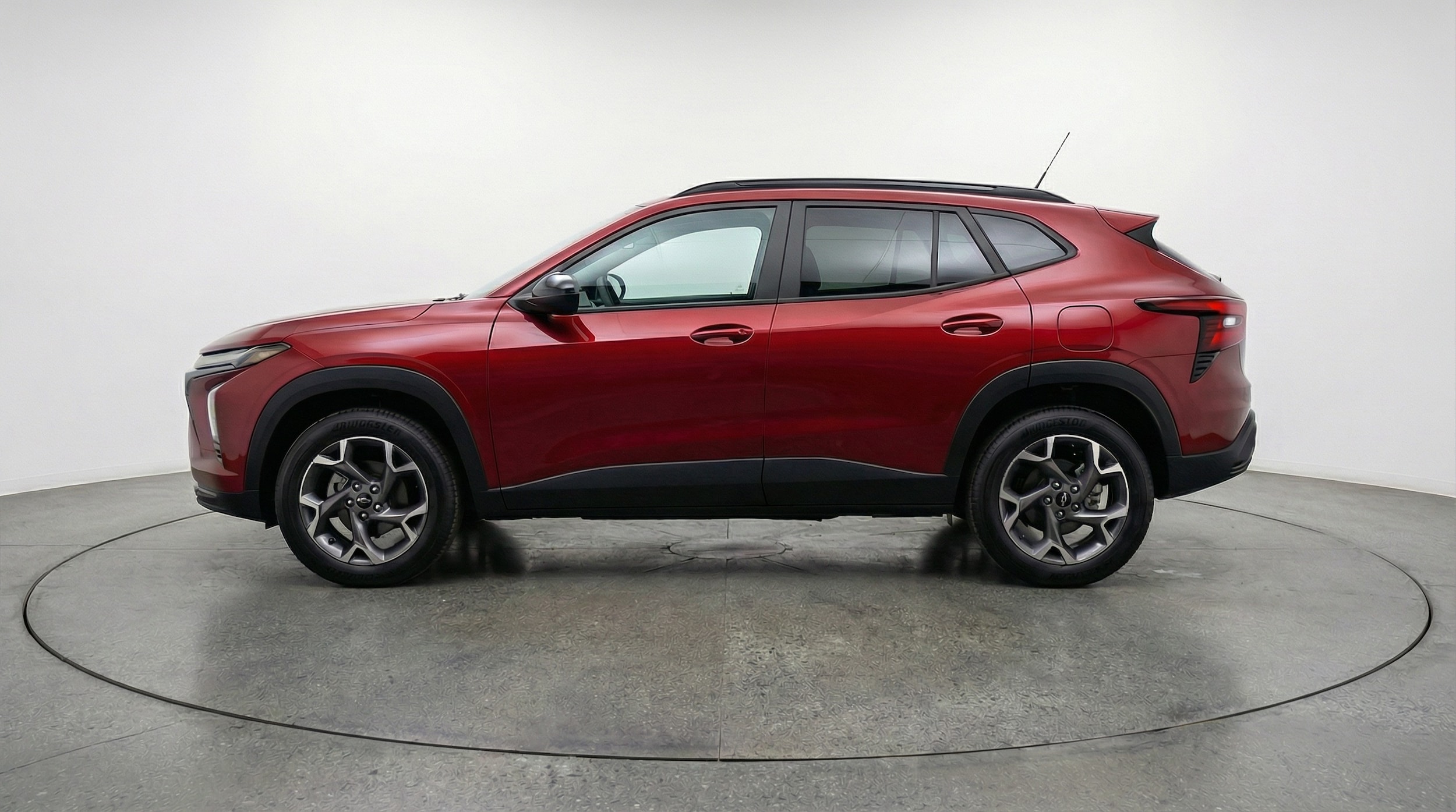 Thumbnail: 2025 Chevrolet Trax - 4