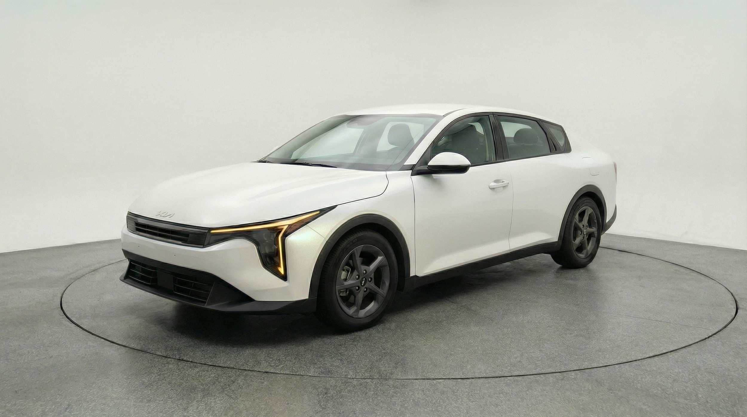 Thumbnail: 2025 Kia K4 - 3