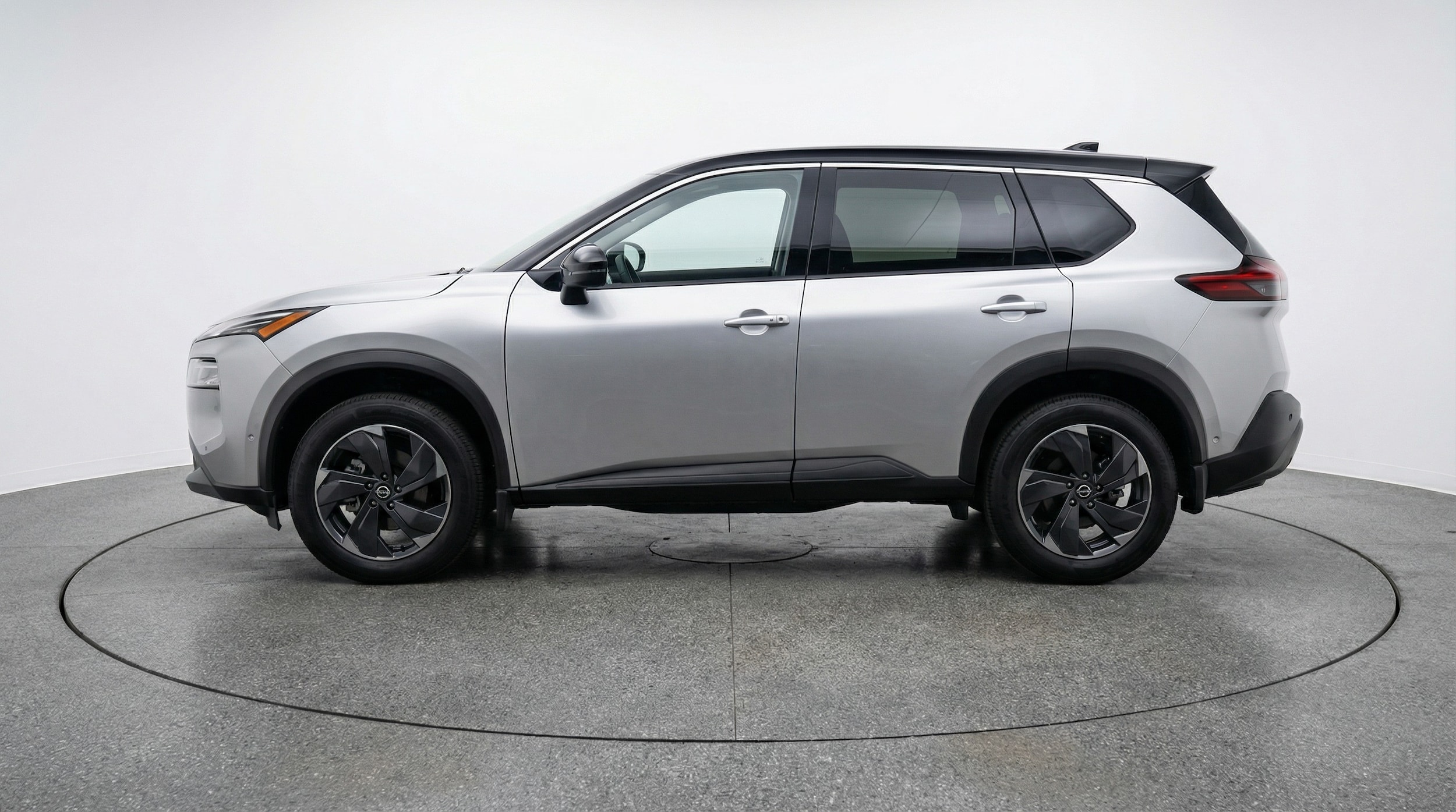 Thumbnail: 2025 Nissan Rogue - 4