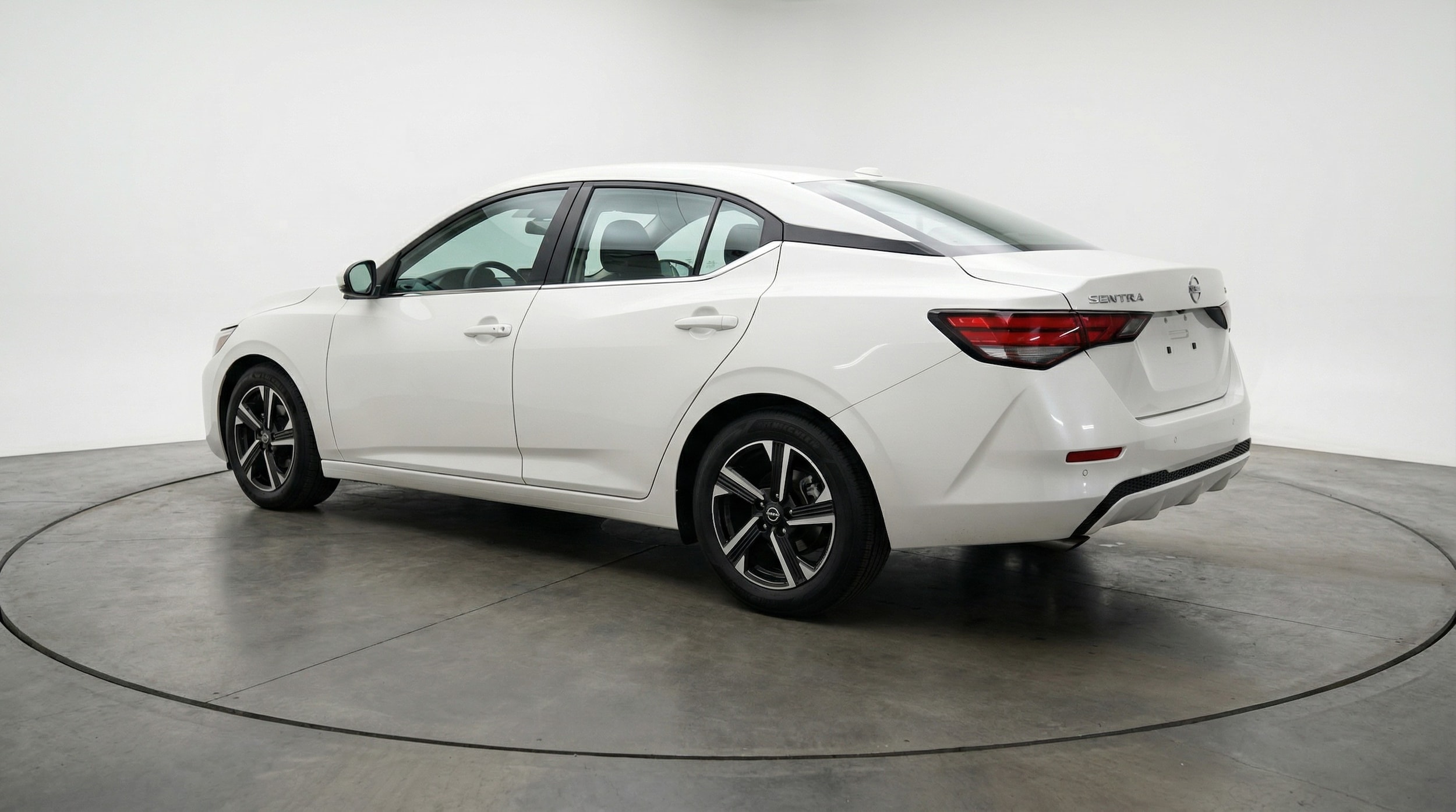 Thumbnail: 2025 Nissan Sentra - 5