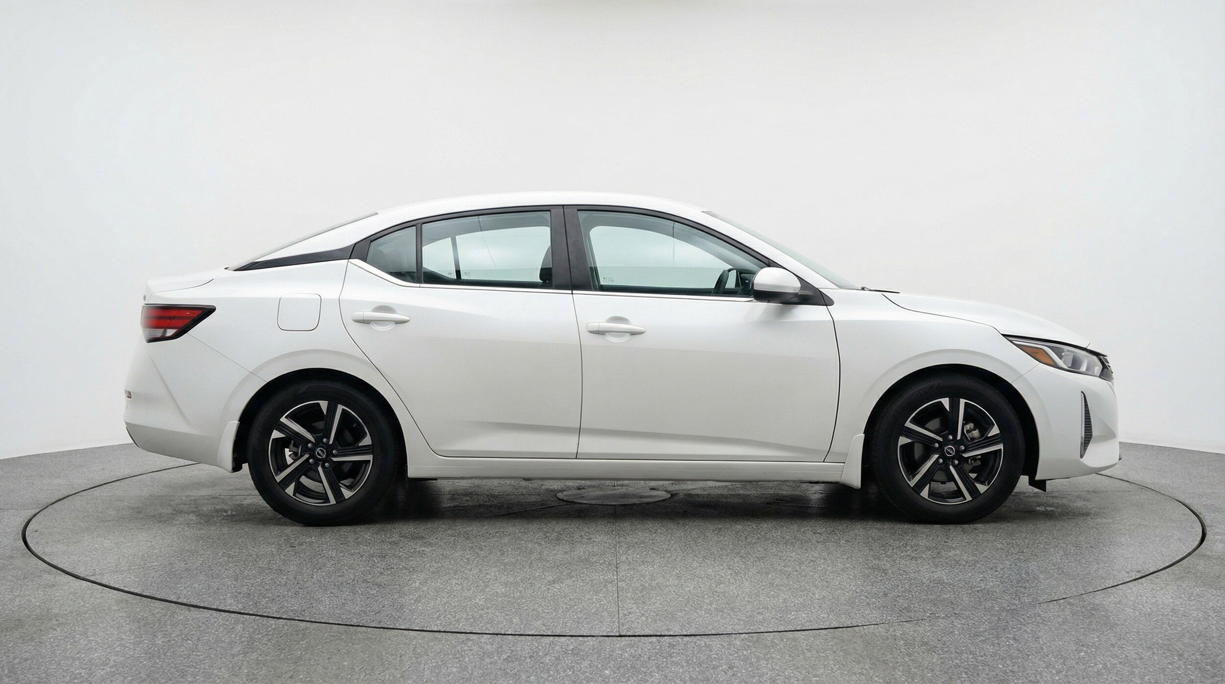 Thumbnail: 2025 Nissan Sentra - 11