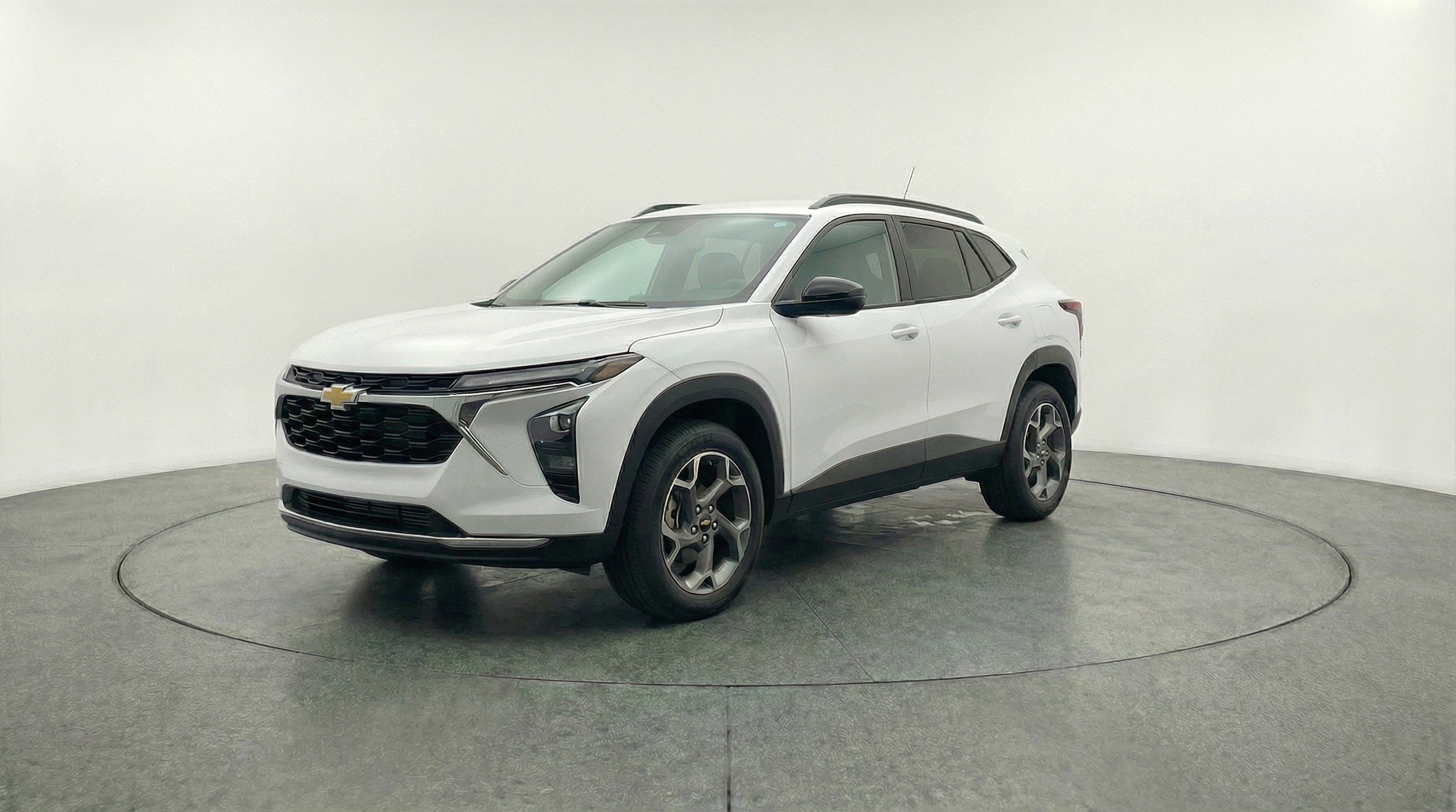 Thumbnail: 2025 Chevrolet Trax - 3