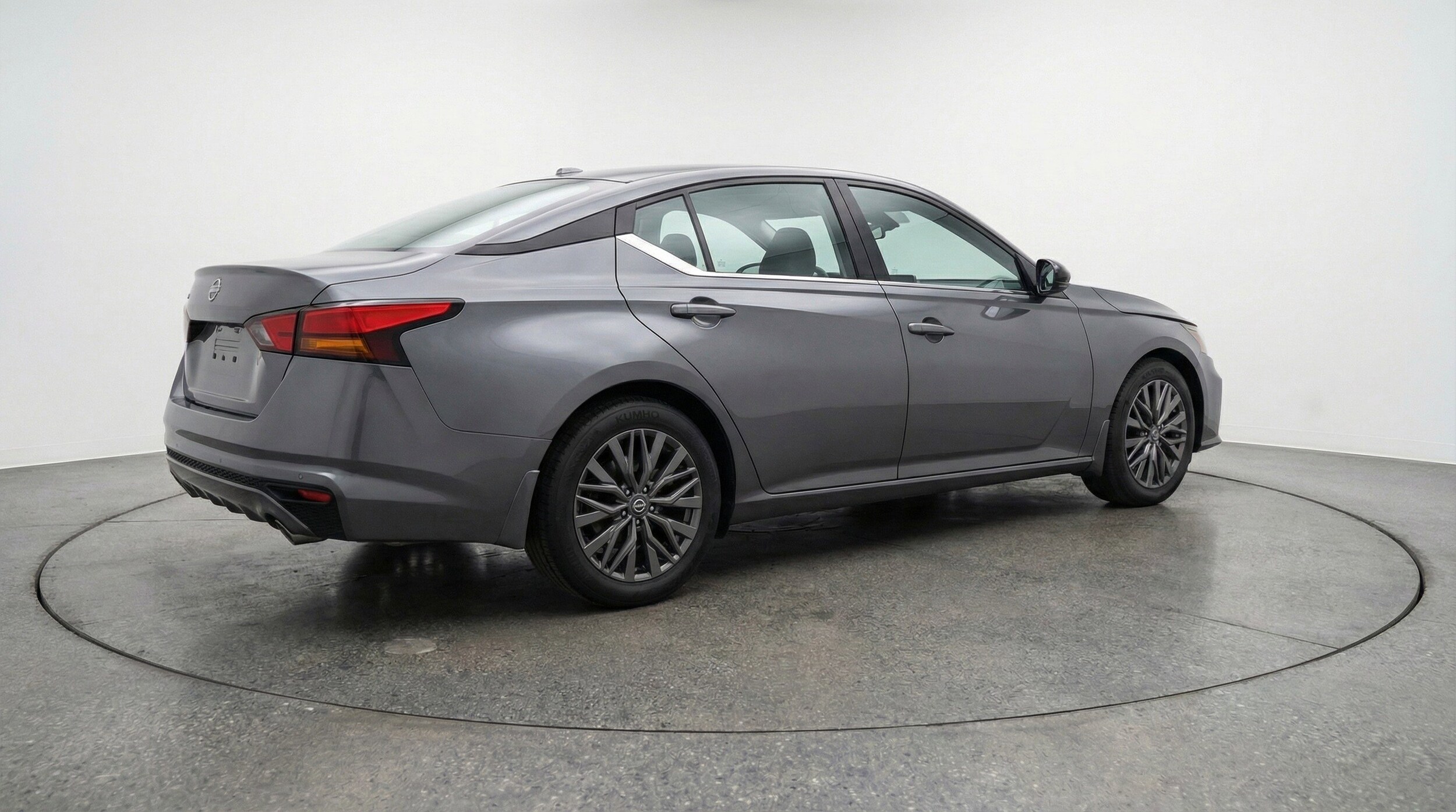 Thumbnail: 2025 Nissan Altima - 9